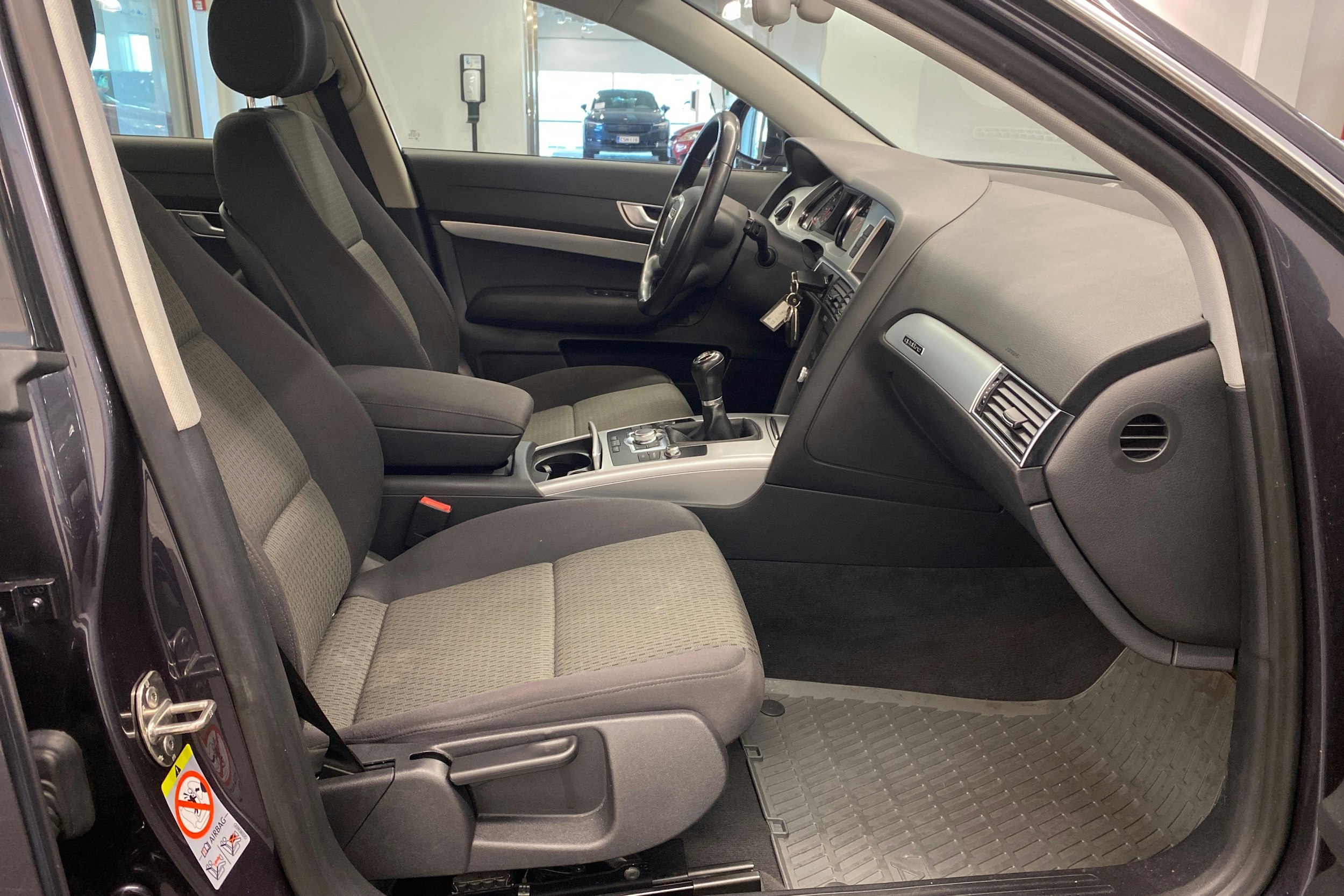 Harmaa Audi A6 2009 kuva 24.