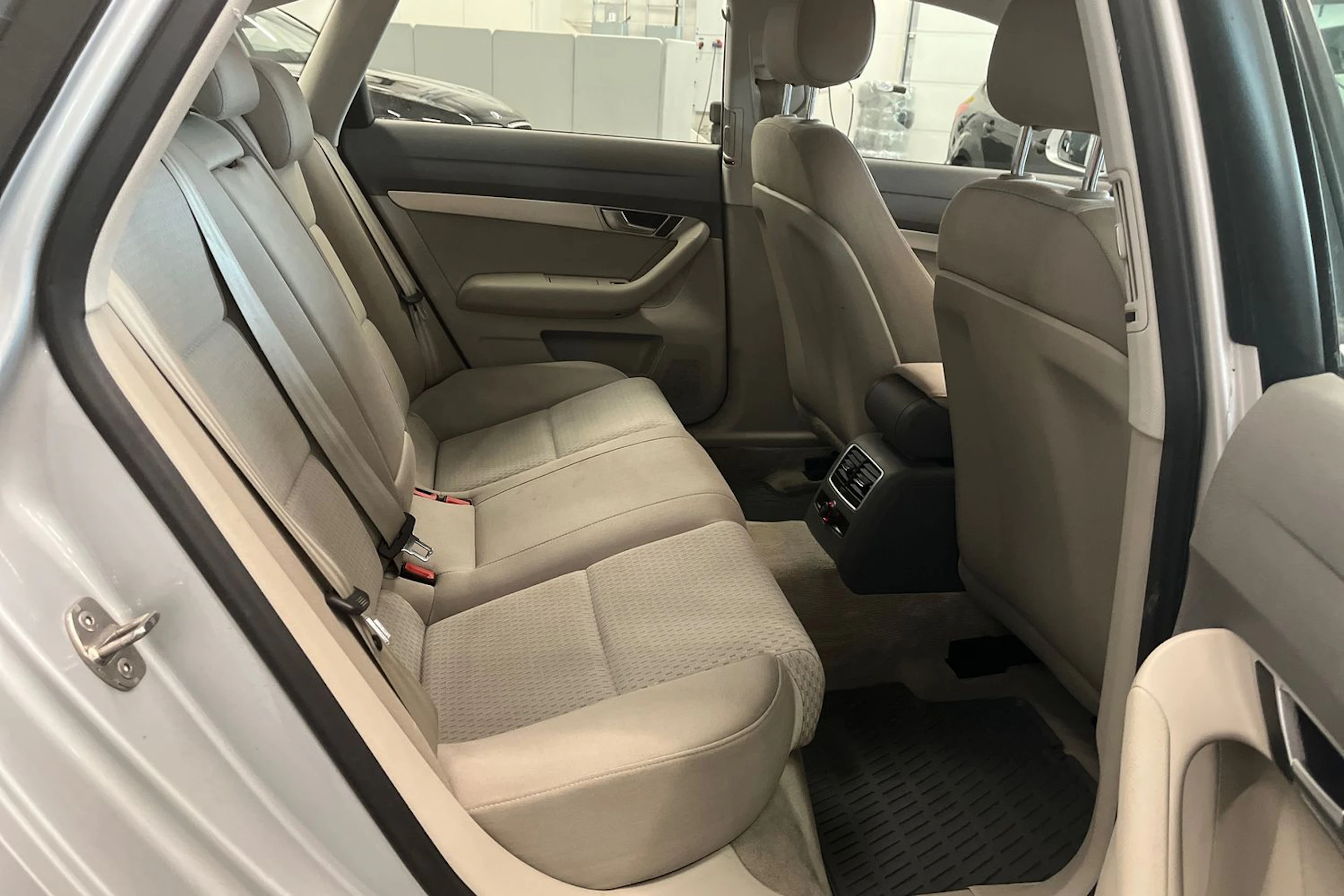 hopea Audi A6 2009 kuva 13.