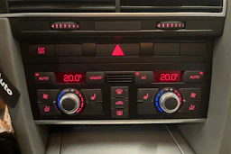 hopea Audi A6 2009 kuva 16.