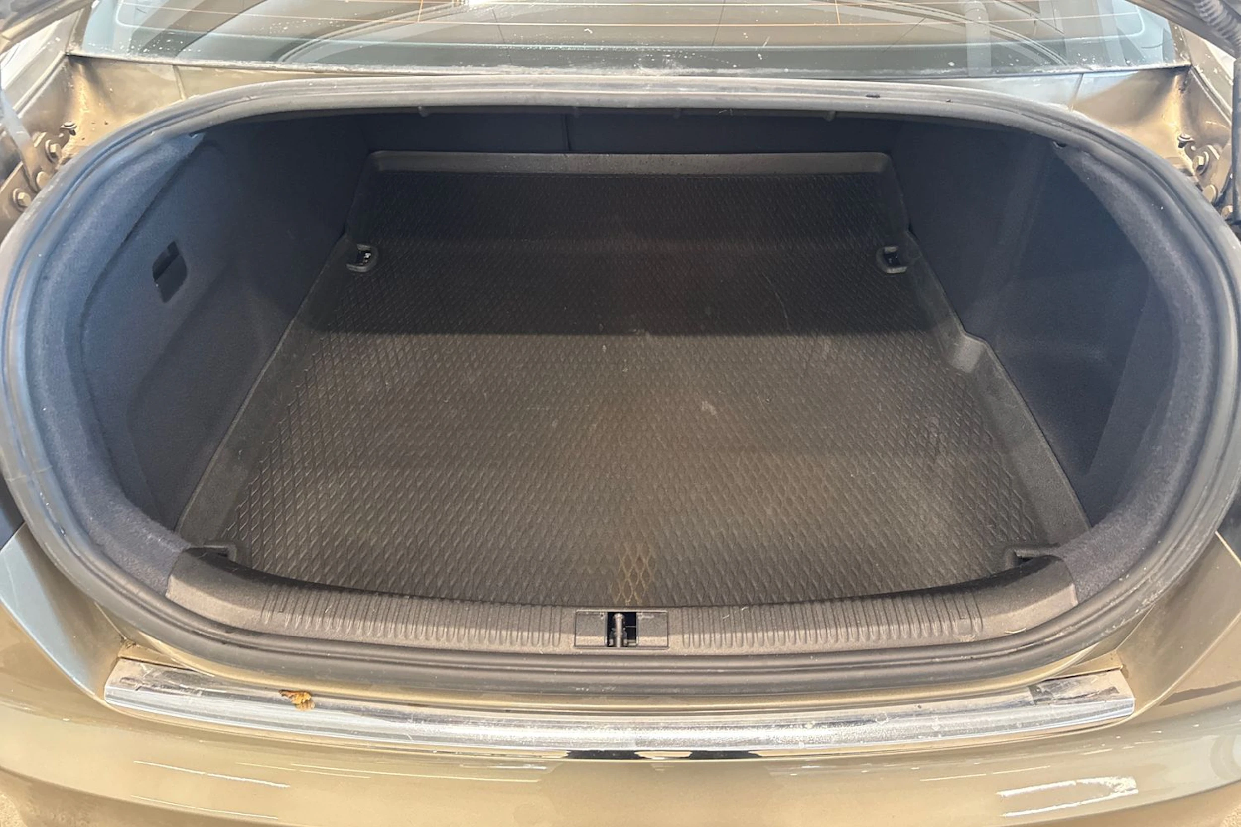 ruskea (beige) Audi A6 2009 kuva 16.