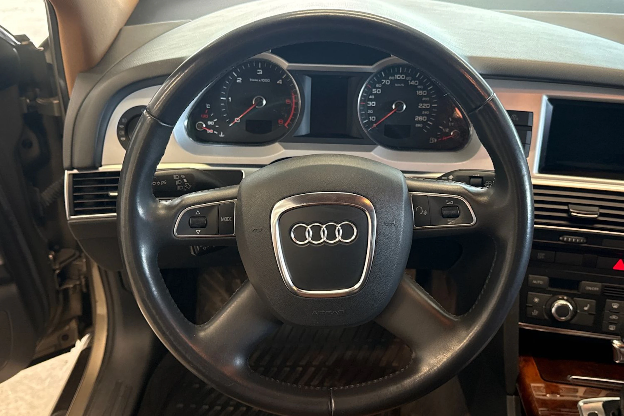 ruskea (beige) Audi A6 2009 kuva 19.