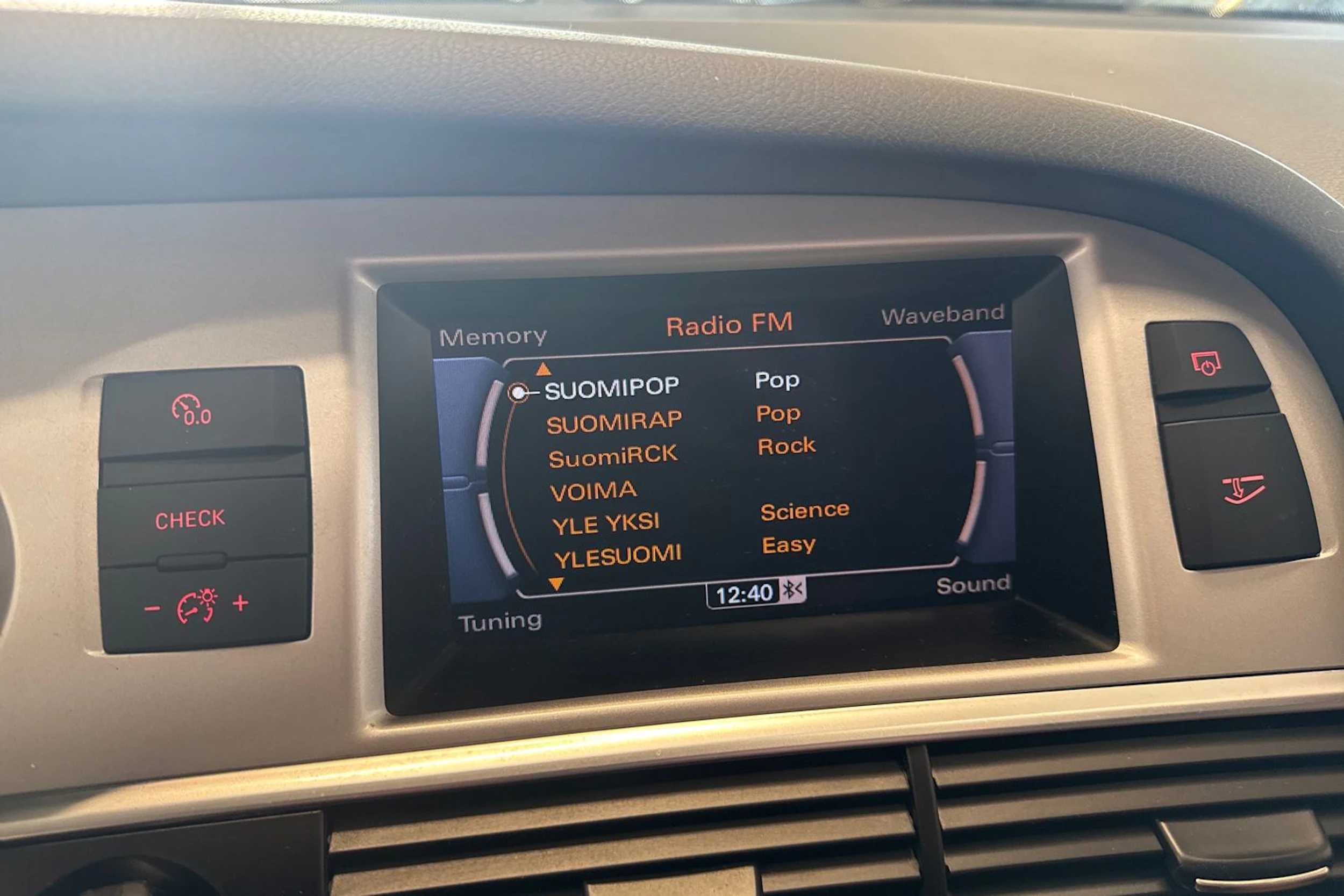 ruskea (beige) Audi A6 2009 kuva 26.