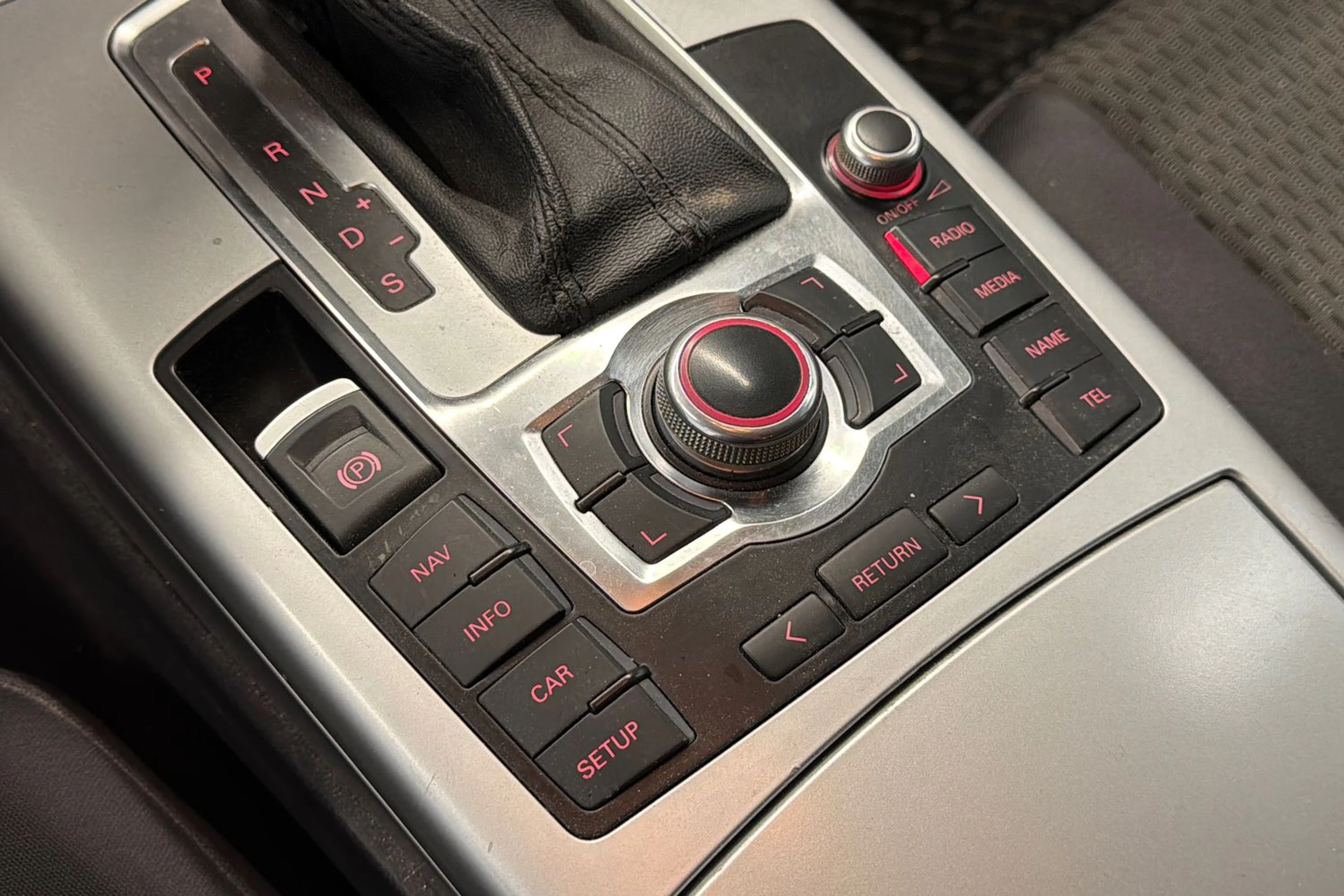 harmaa Audi A6 2010 kuva 10.