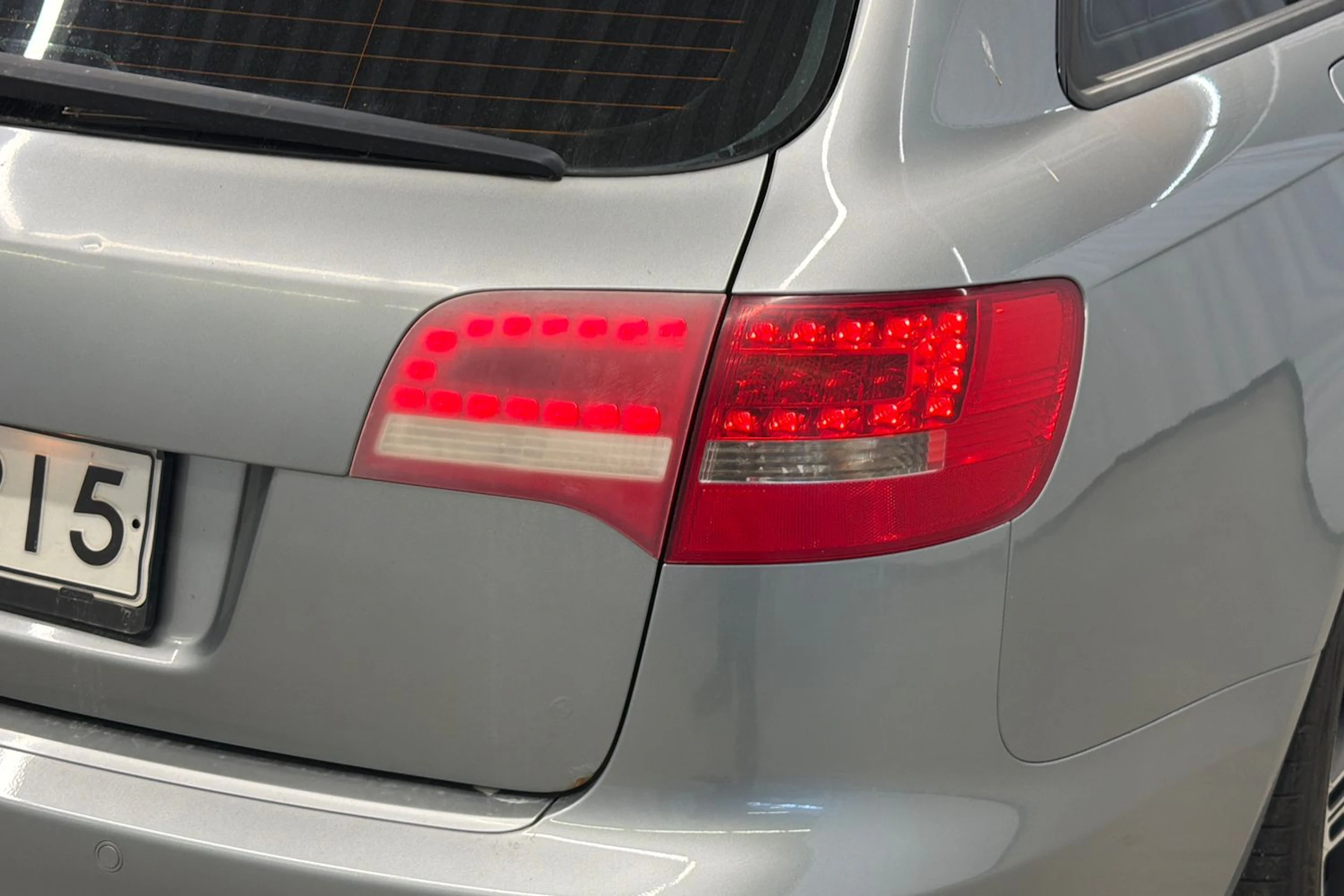 harmaa Audi A6 2010 kuva 13.