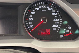 harmaa Audi A6 2010 kuva 18.