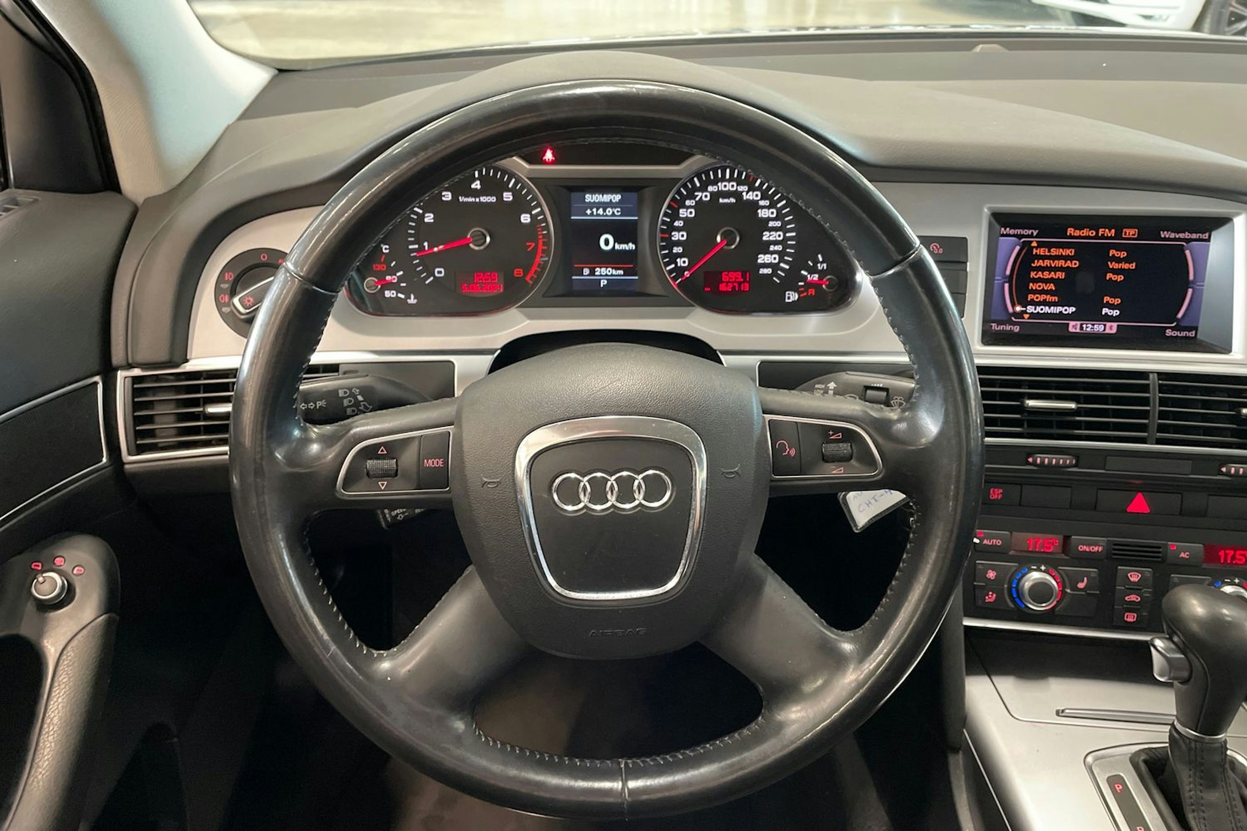 Harmaa Audi A6 2010 kuva 14.