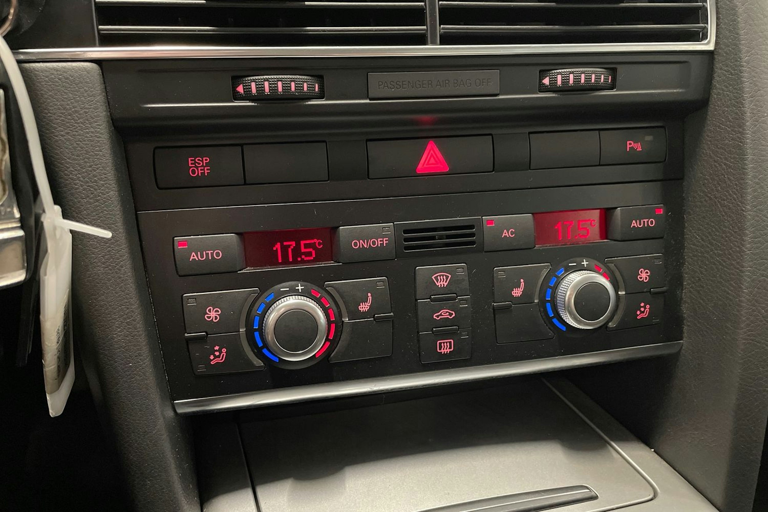 Harmaa Audi A6 2010 kuva 23.
