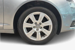 Harmaa Audi A6 2010 kuva 12.