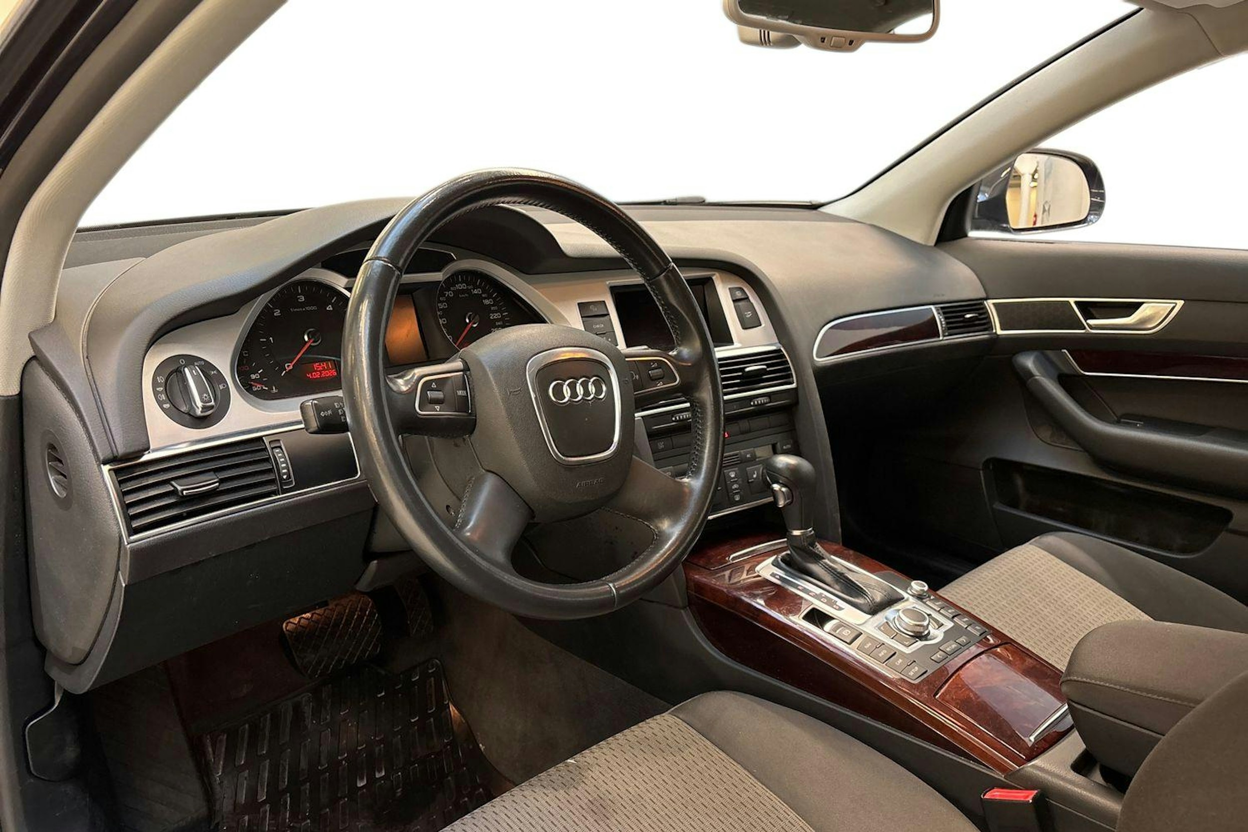 harmaa Audi A6 2010 kuva 6.