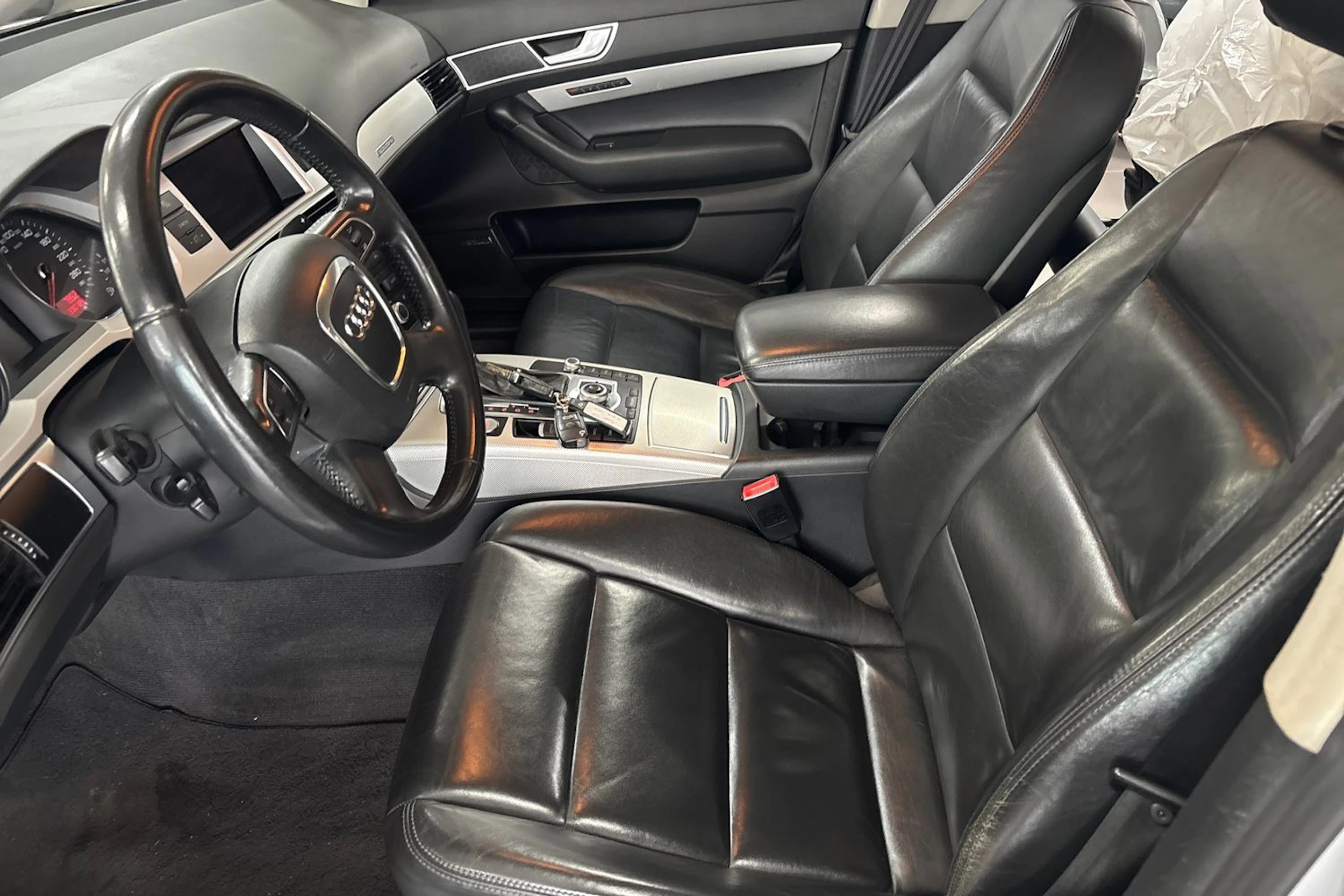 harmaa Audi A6 2010 kuva 24.