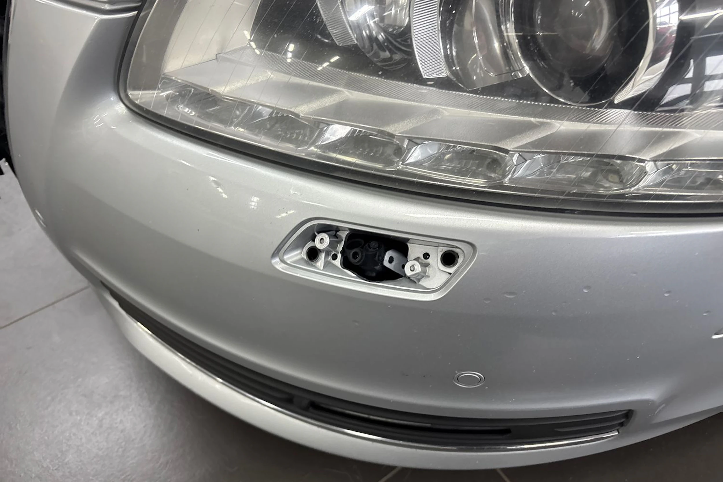 harmaa Audi A6 2010 kuva 38.