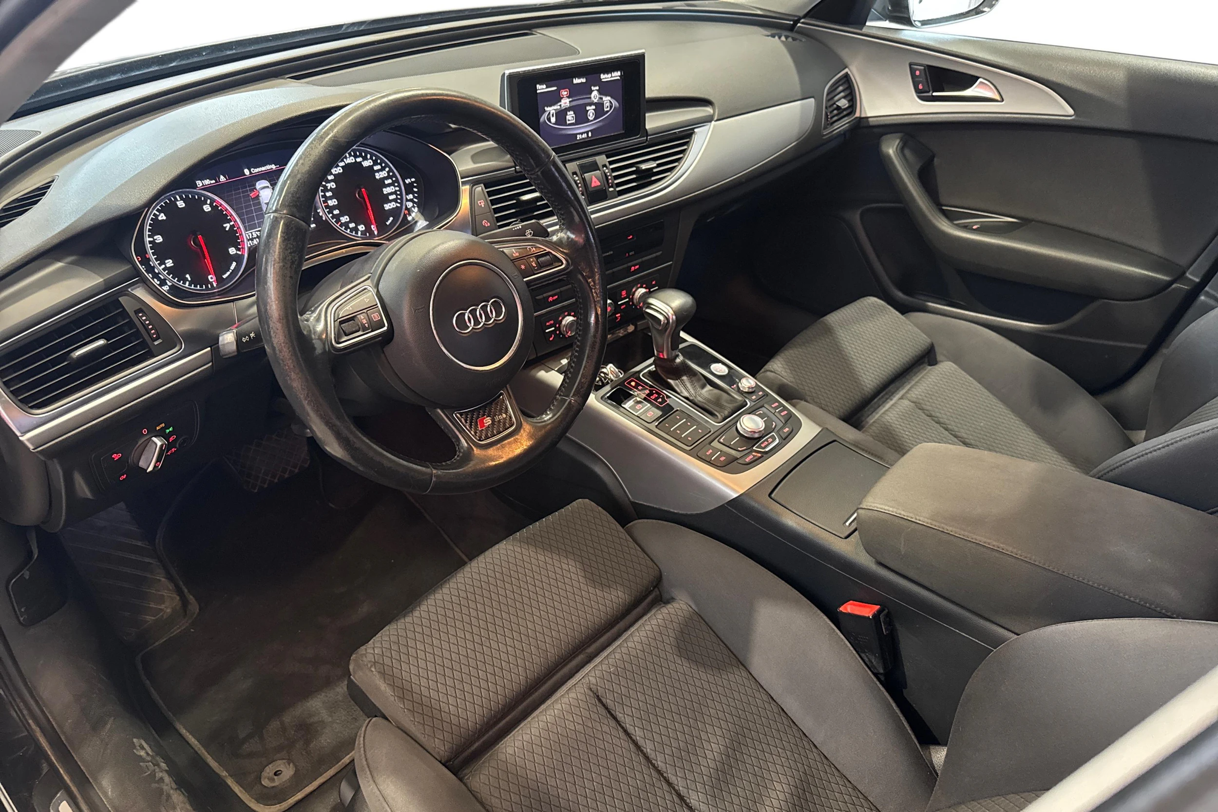 harmaa Audi A6 2011 kuva 8.