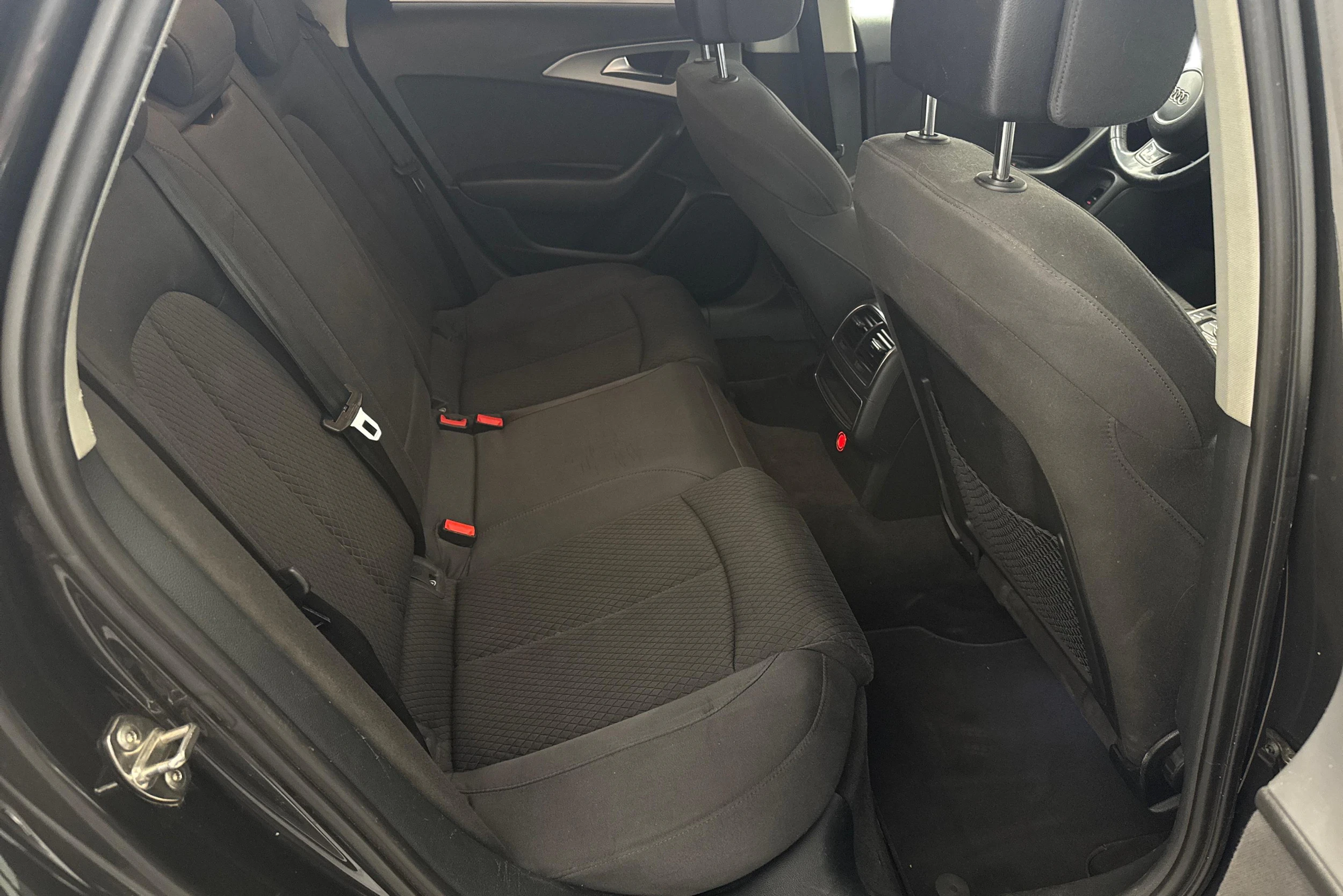 harmaa Audi A6 2011 kuva 12.