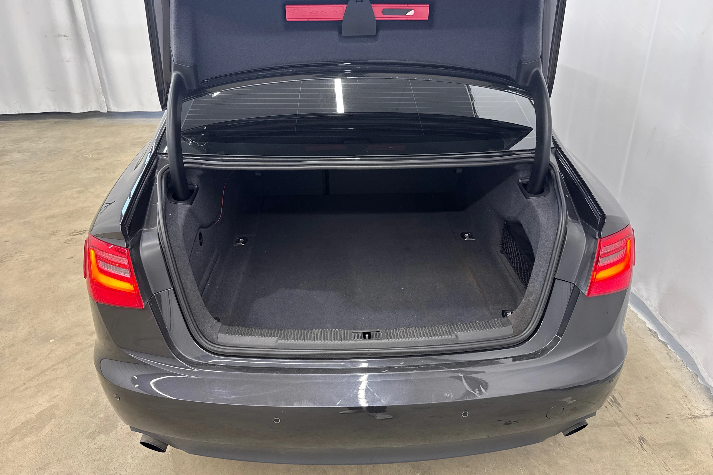 harmaa Audi A6 2011 kuva 13.