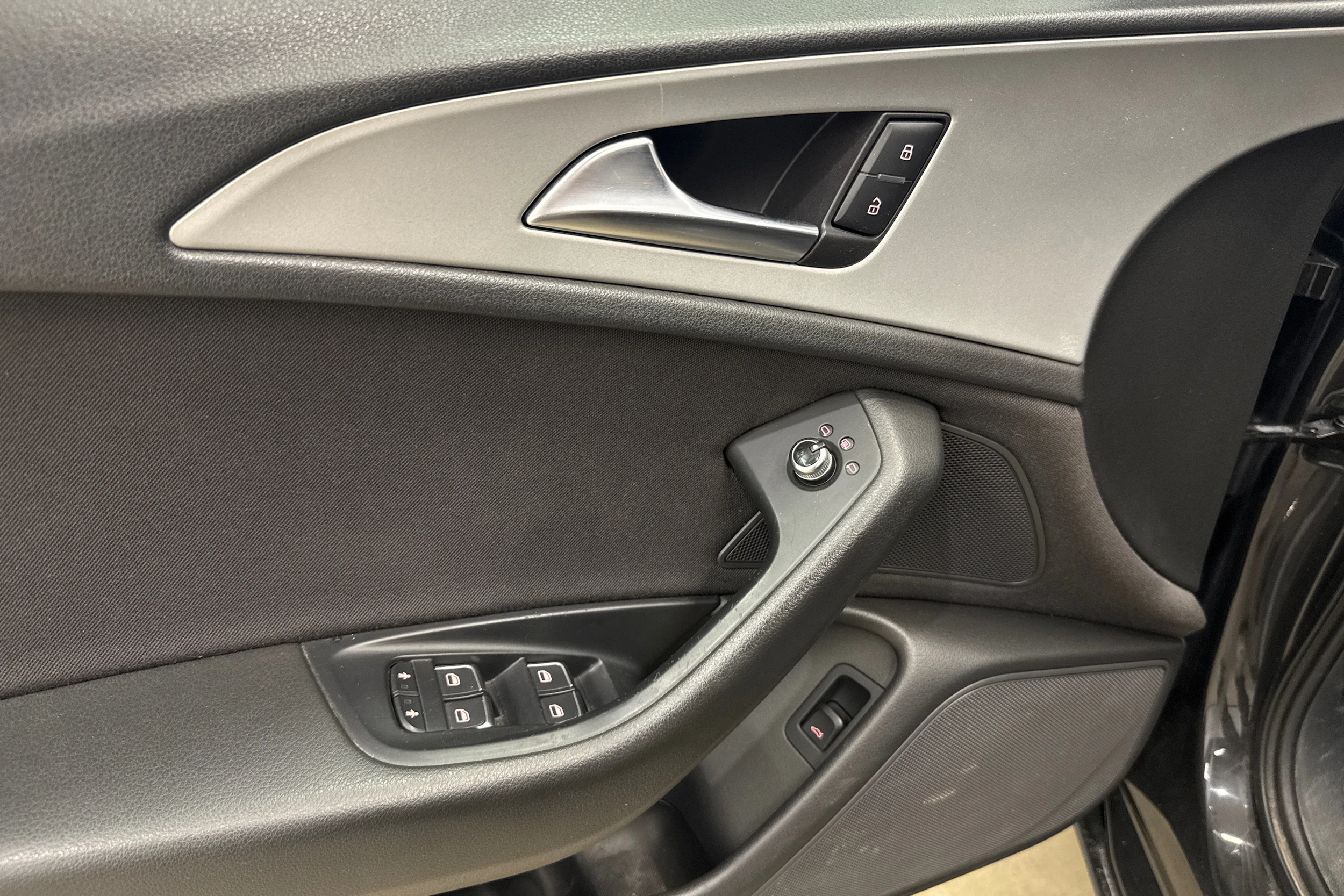 harmaa Audi A6 2011 kuva 17.