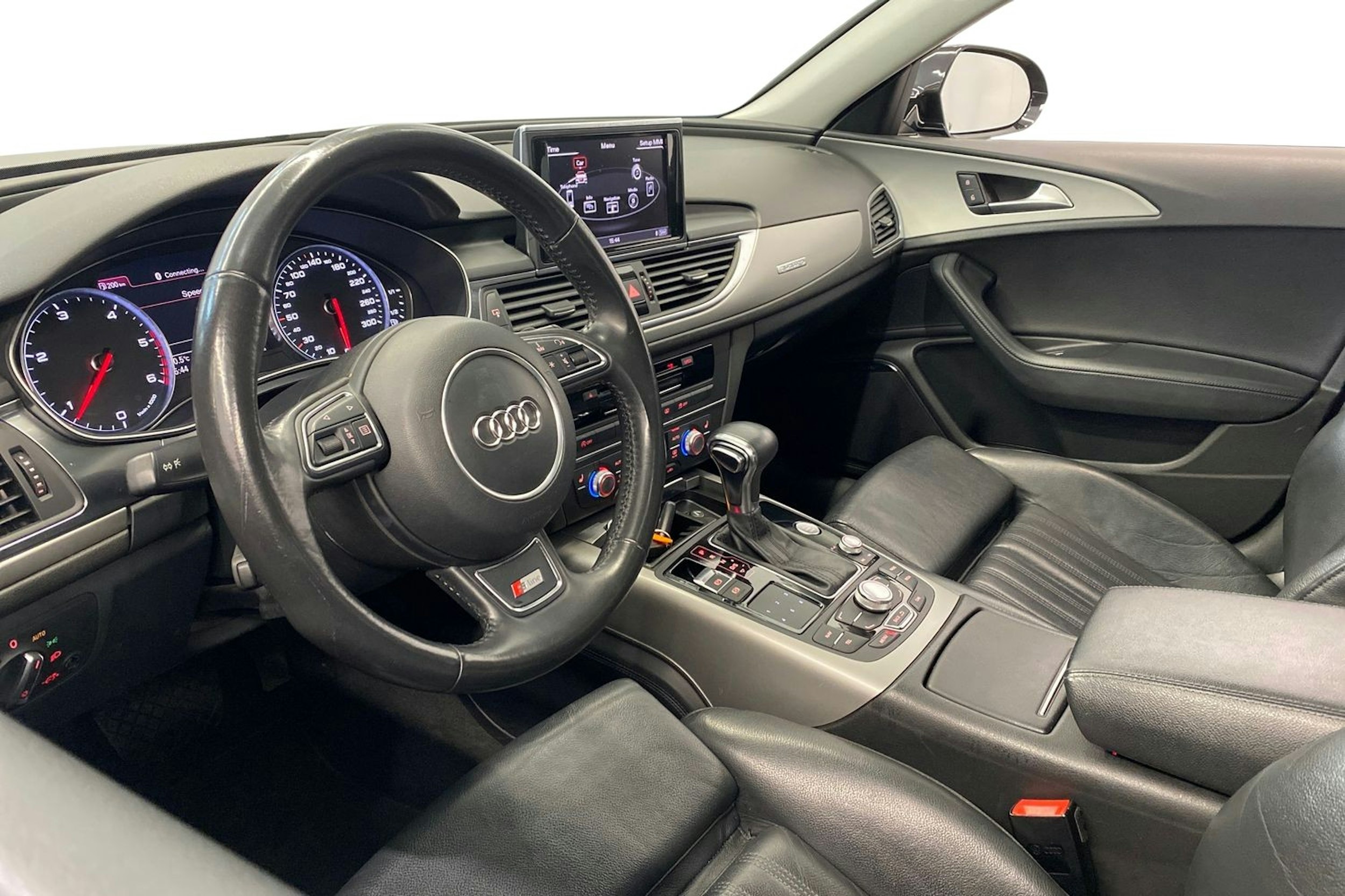 musta Audi A6 2011 kuva 7.