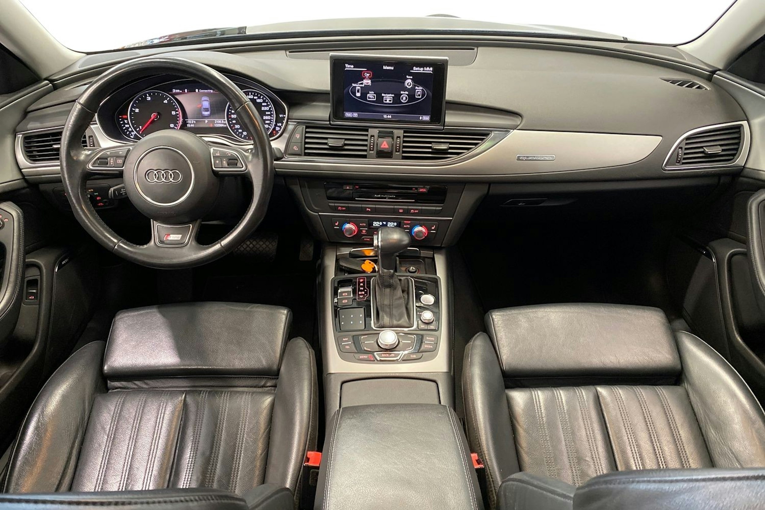 musta Audi A6 2011 kuva 9.