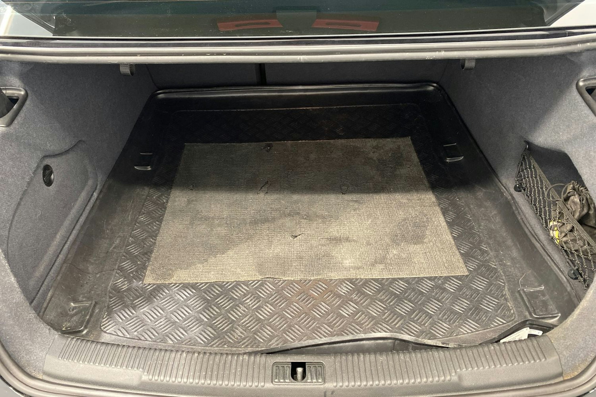 musta Audi A6 2011 kuva 16.