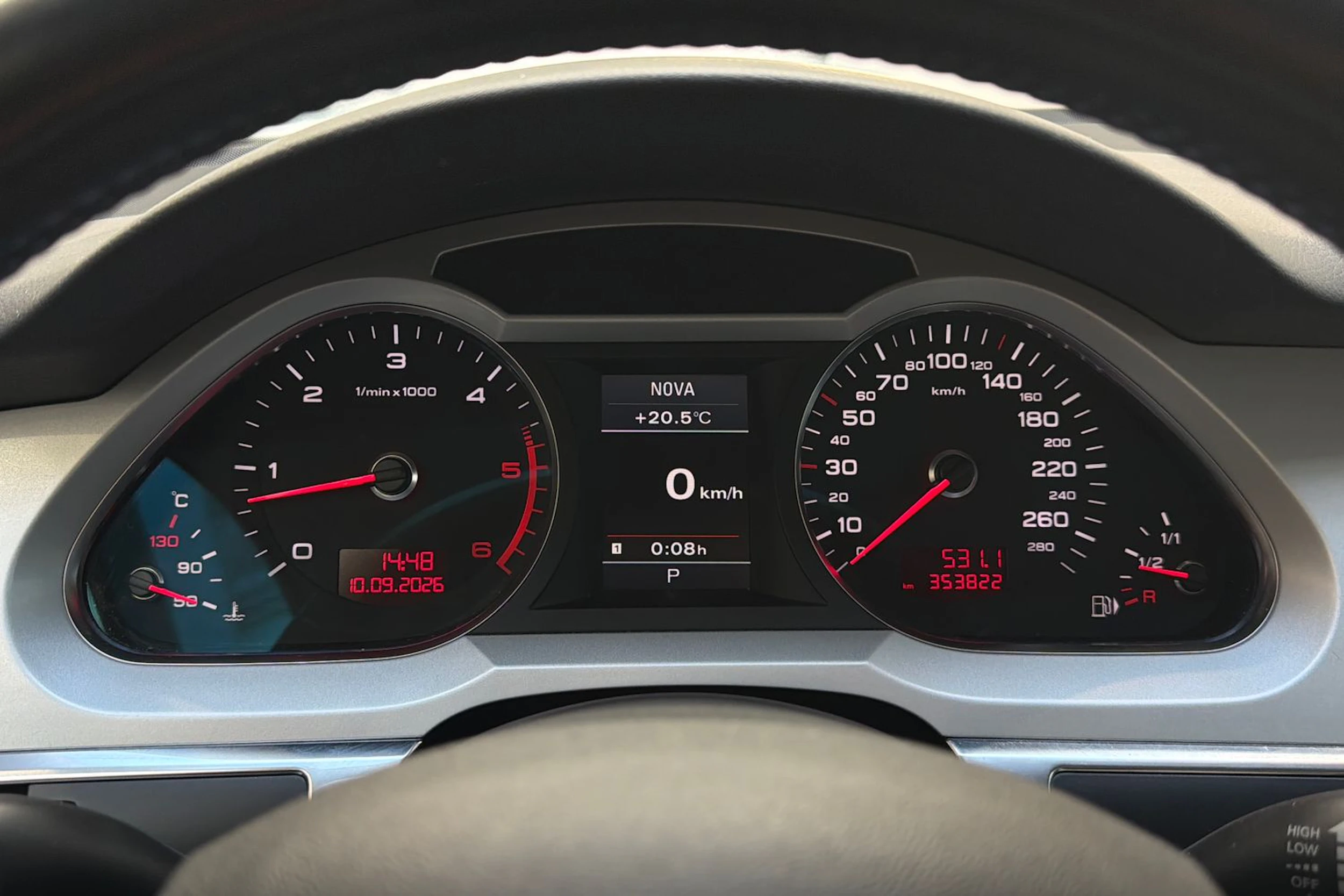 Harmaa Audi A6 2011 kuva 12.