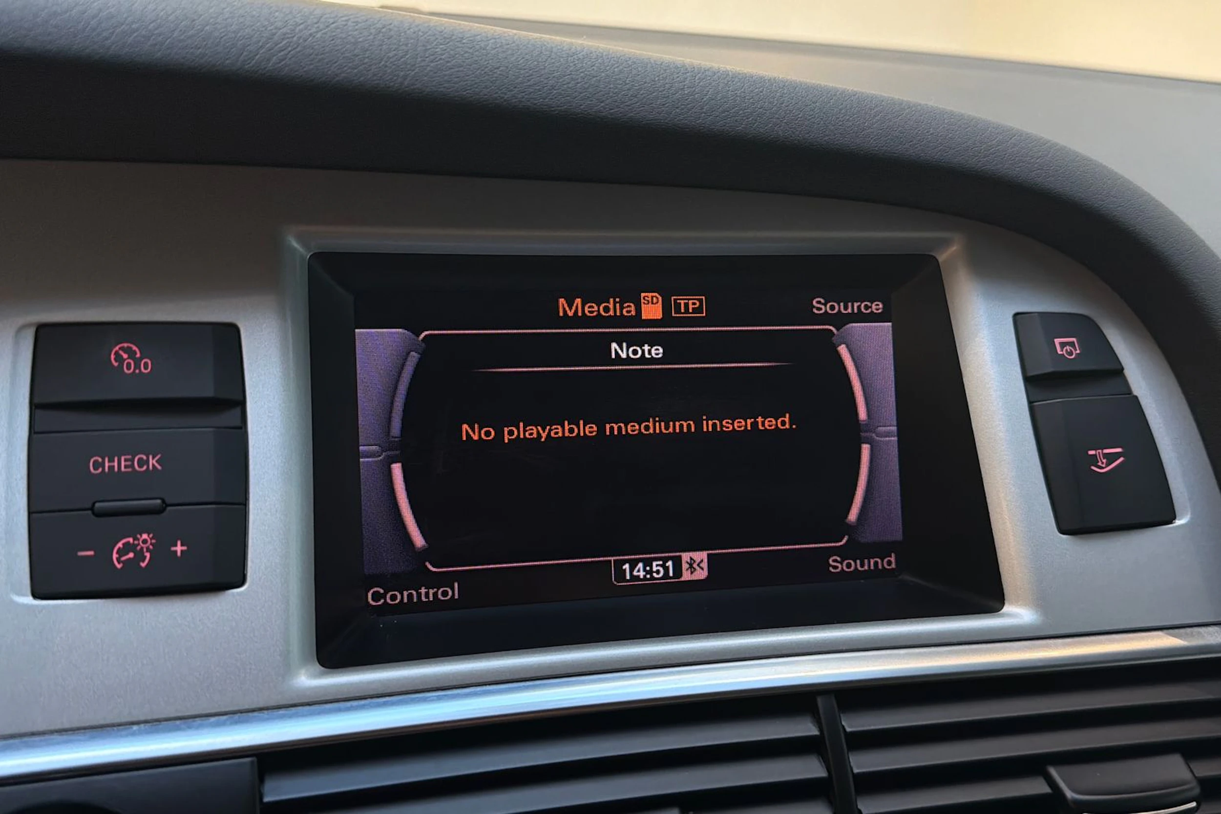 Harmaa Audi A6 2011 kuva 19.