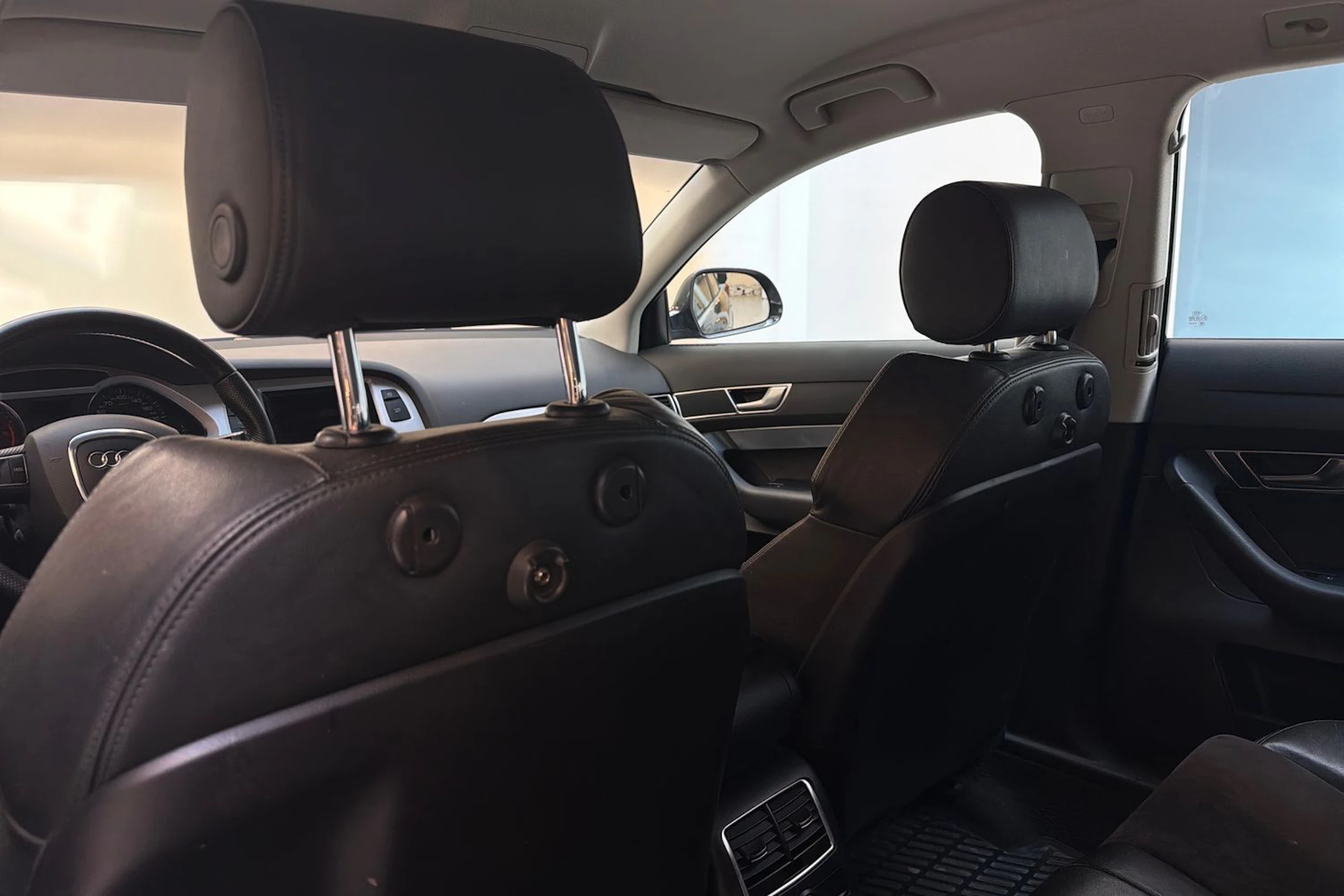 Harmaa Audi A6 2011 kuva 24.