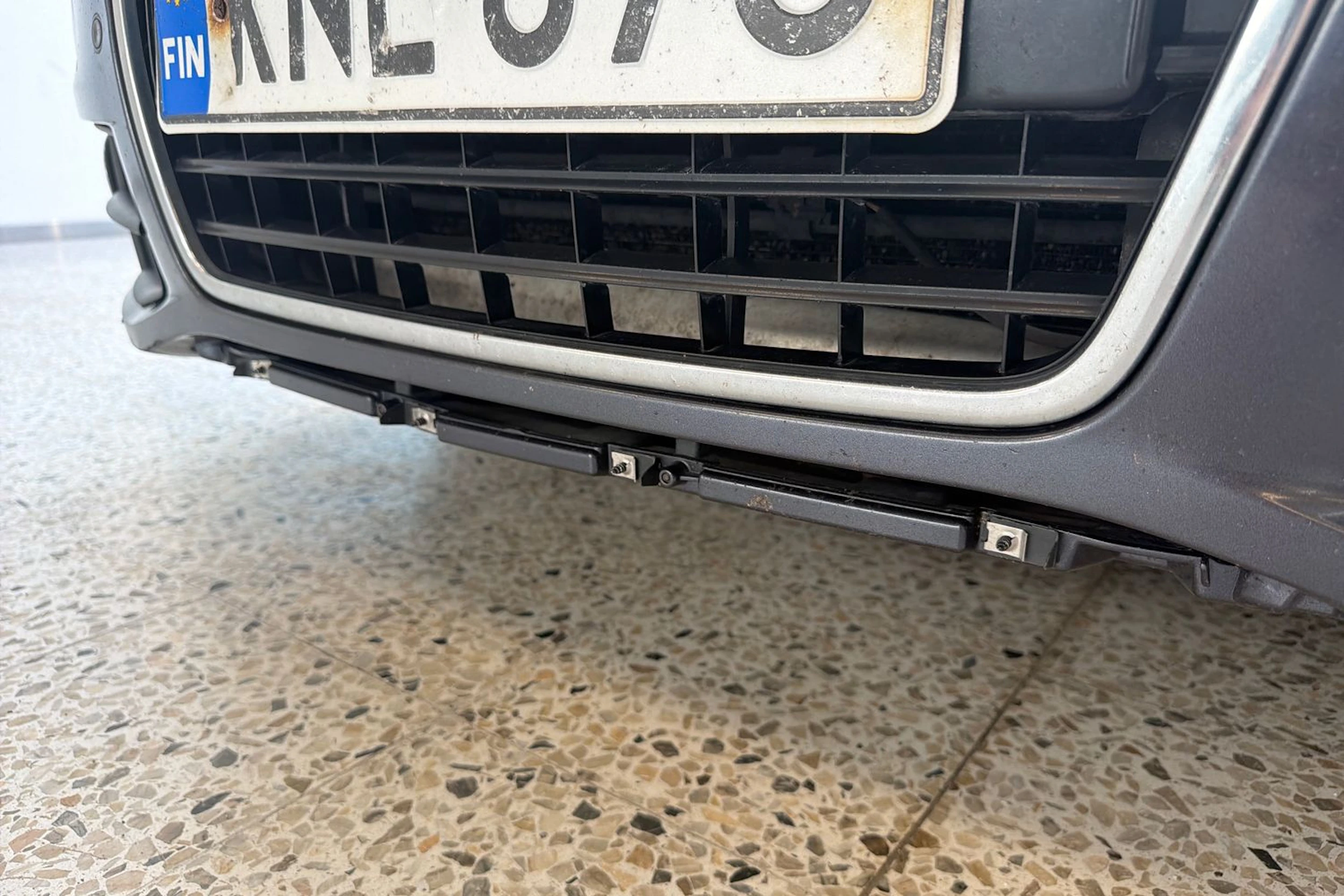 Harmaa Audi A6 2011 kuva 40.