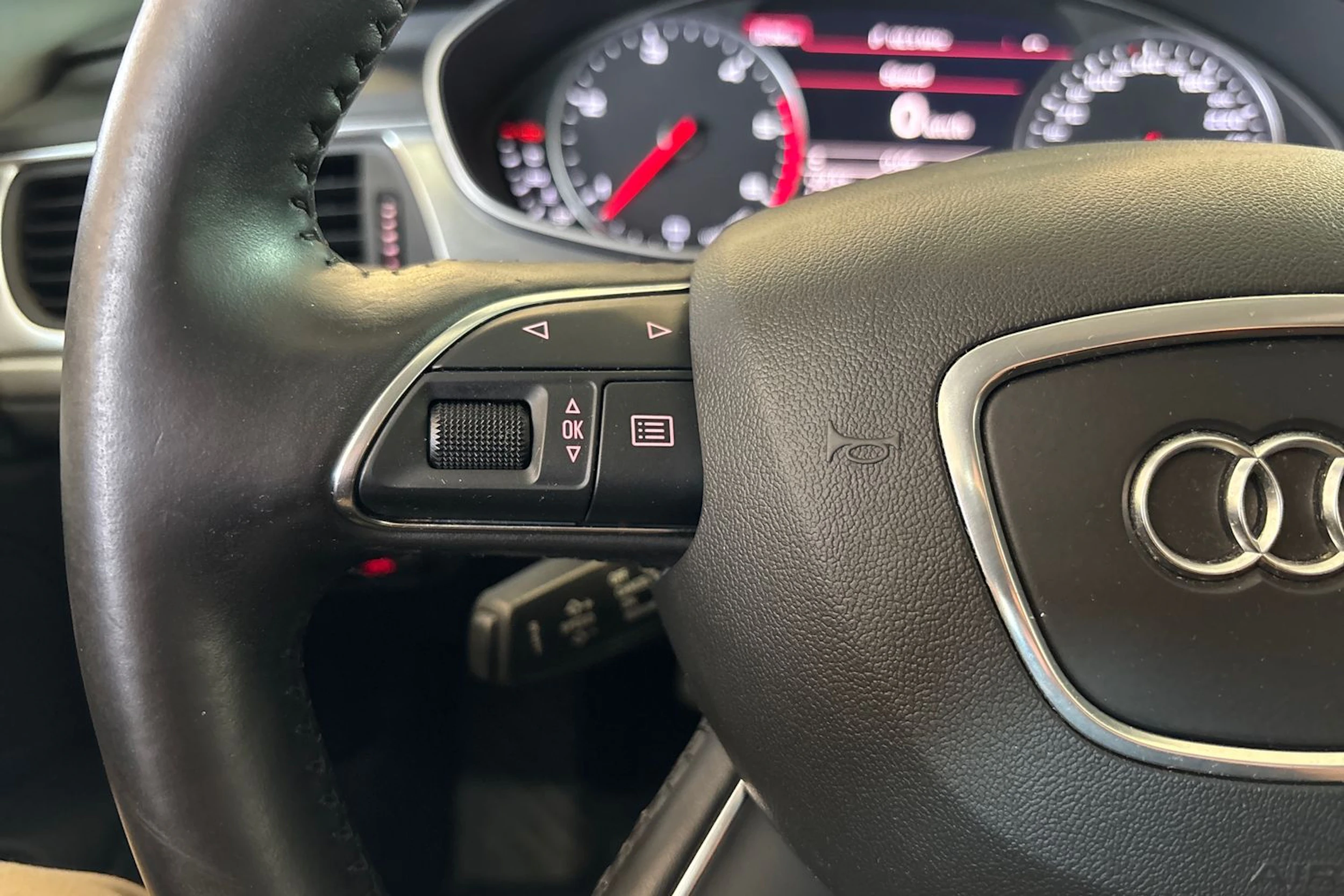 Musta Audi A6 2011 kuva 14.