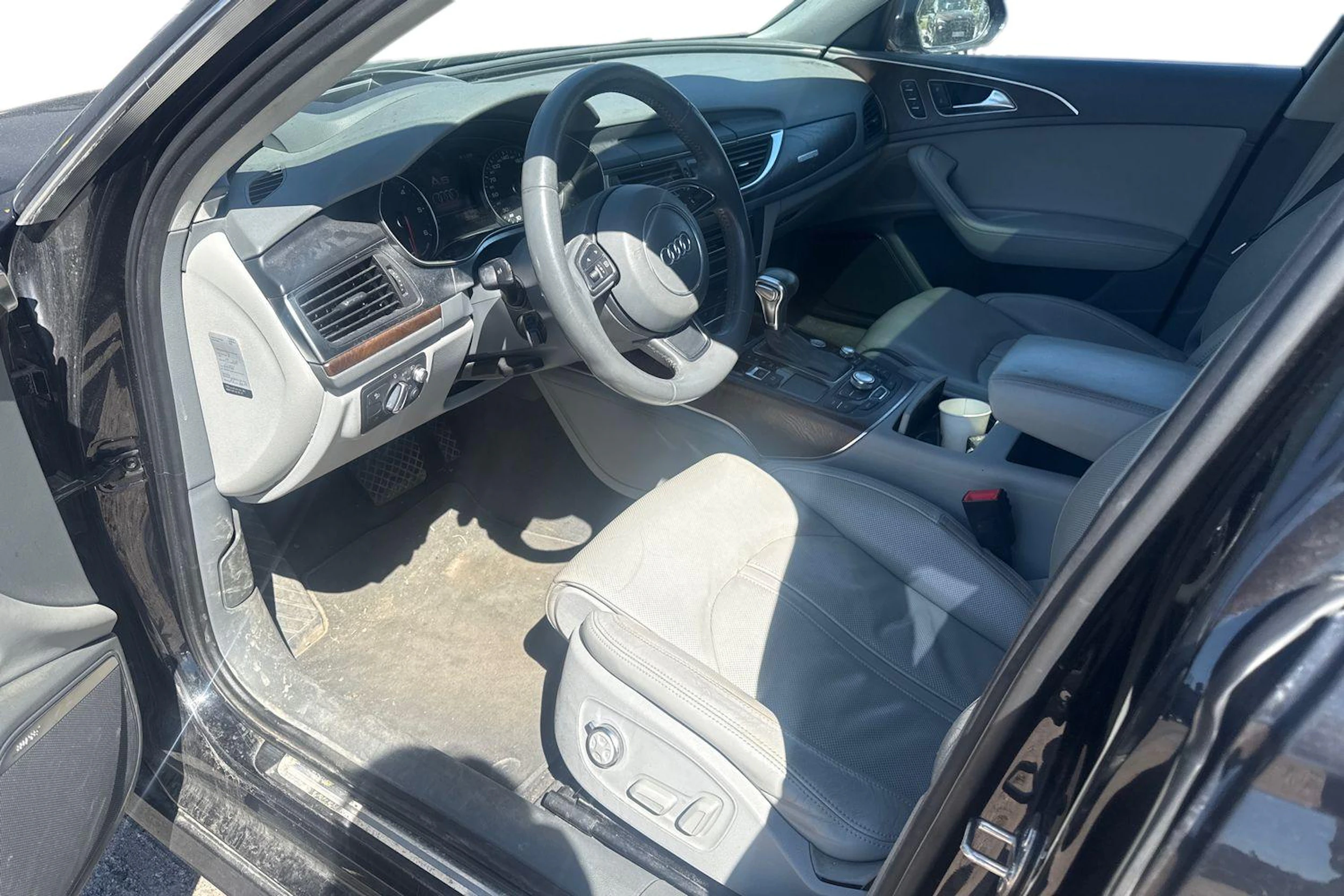 musta Audi A6 2011 kuva 3.