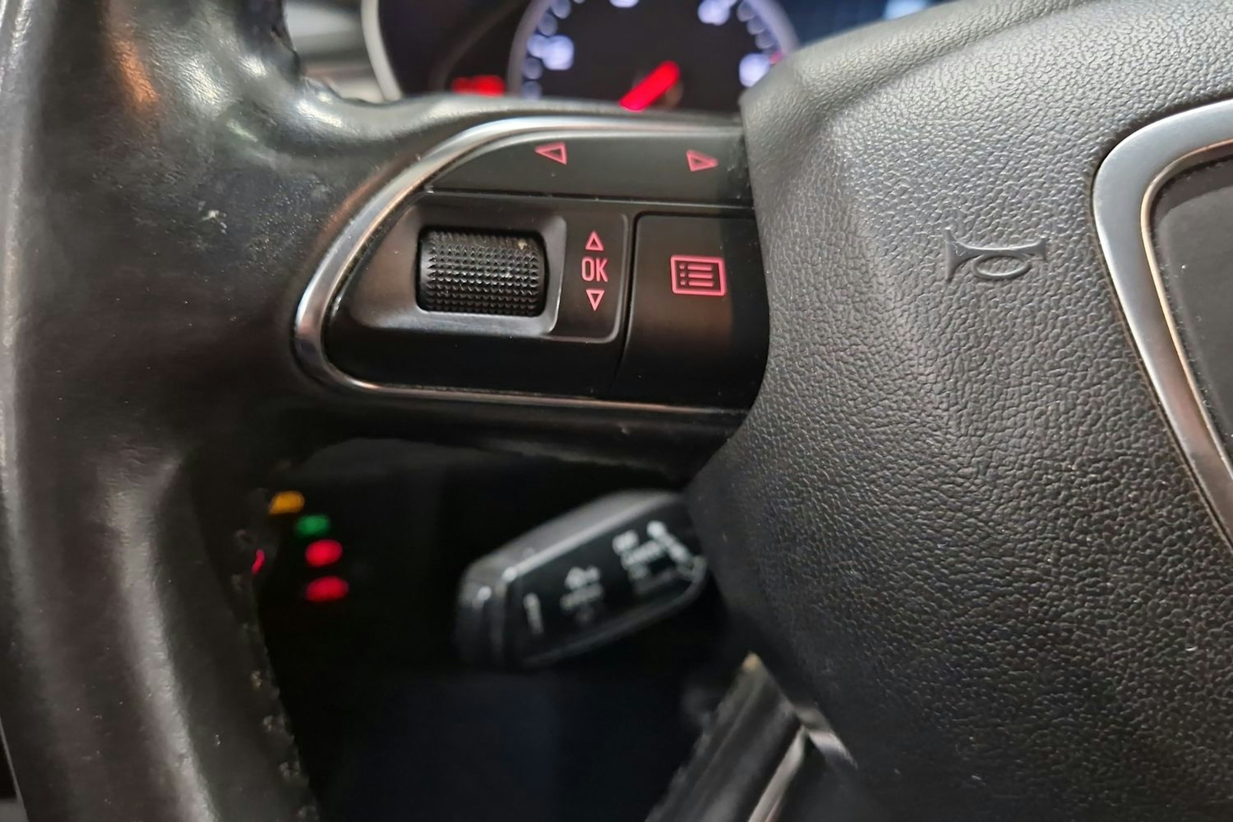 Sininen Audi A6 2011 kuva 12.