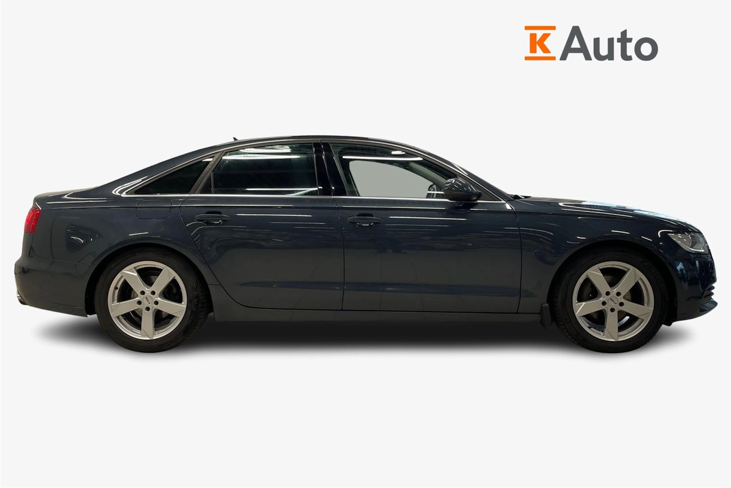 Sininen Audi A6 2011 kuva 5.