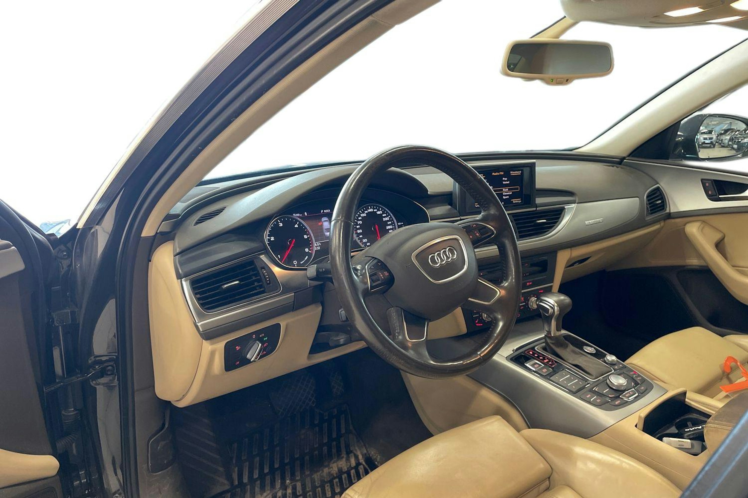 Harmaa Audi A6 2011 kuva 3.