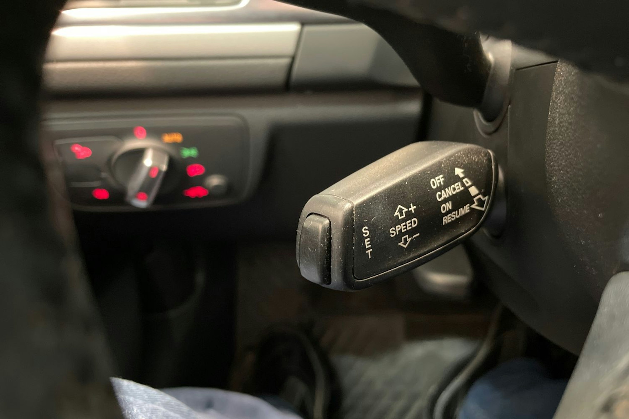 Valkoinen Audi A6 2012 kuva 16.