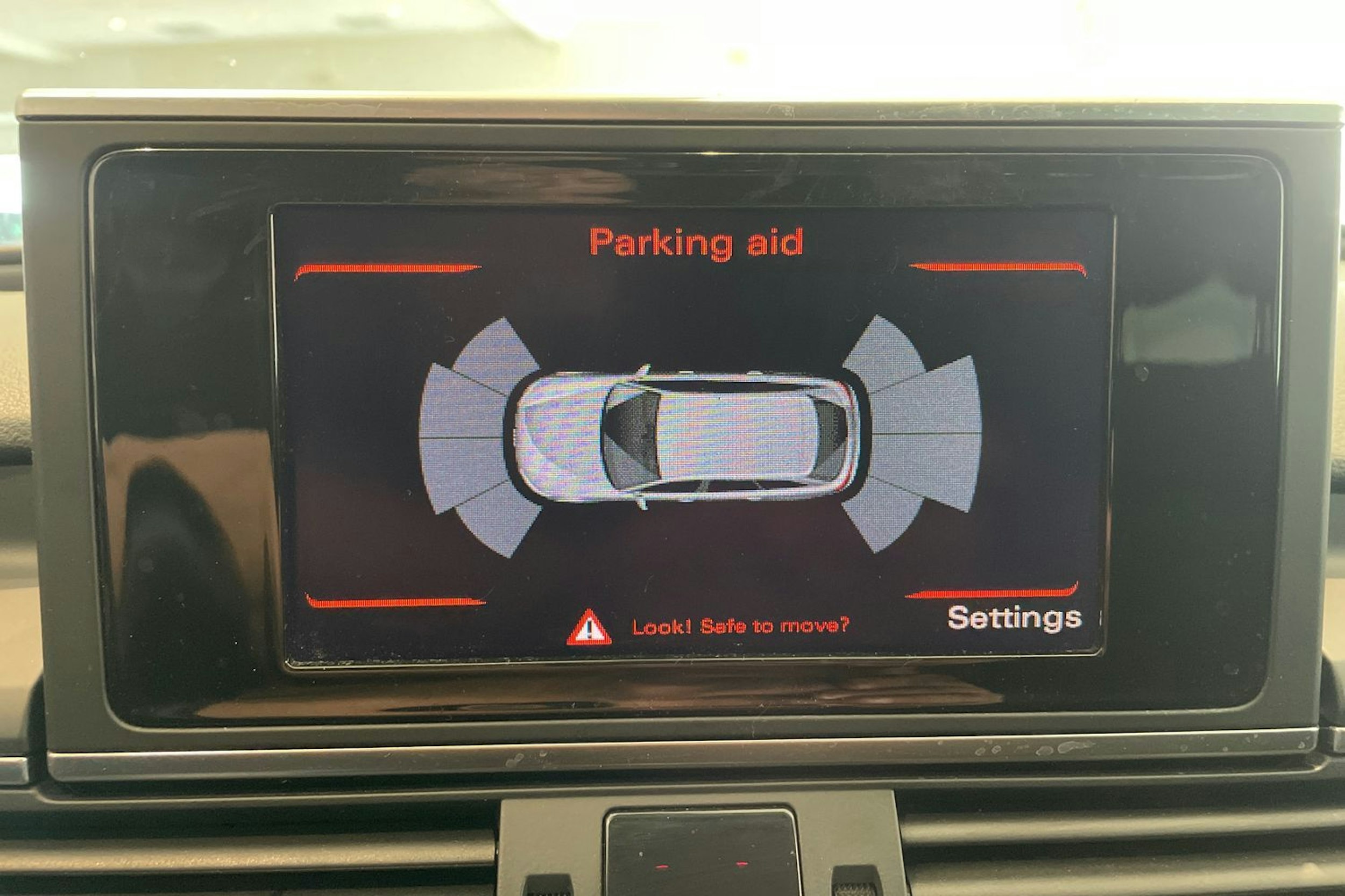 Valkoinen Audi A6 2012 kuva 20.