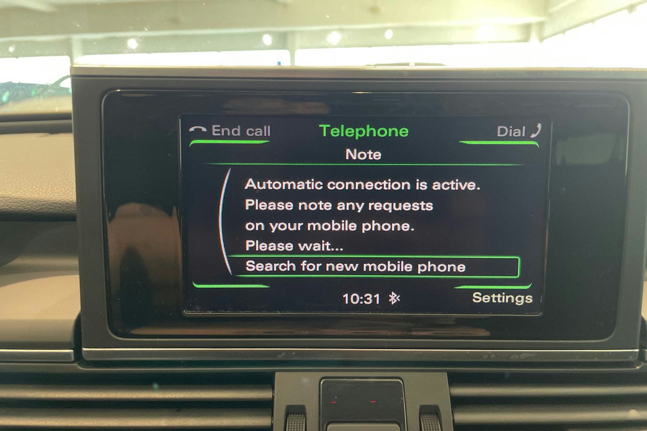 Valkoinen Audi A6 2012 kuva 21.