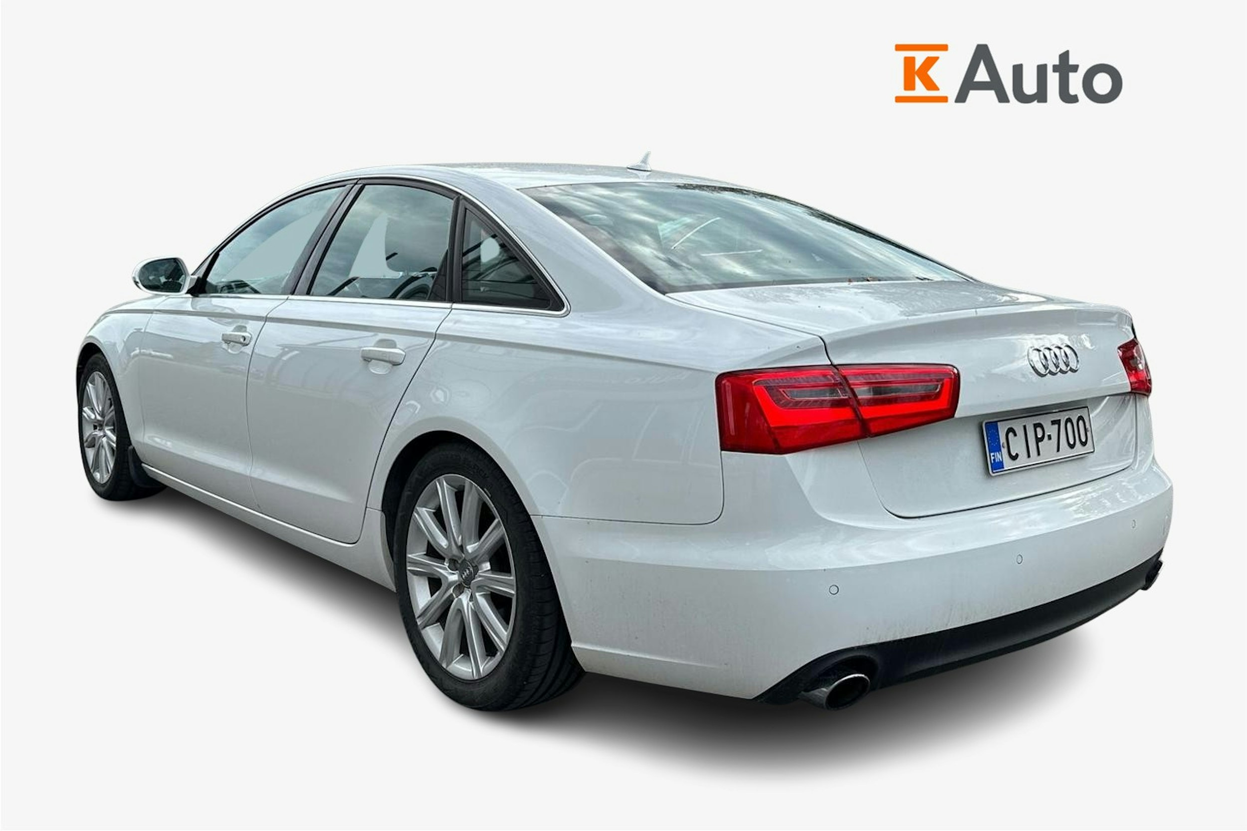Valkoinen Audi A6 2012 kuva 2.