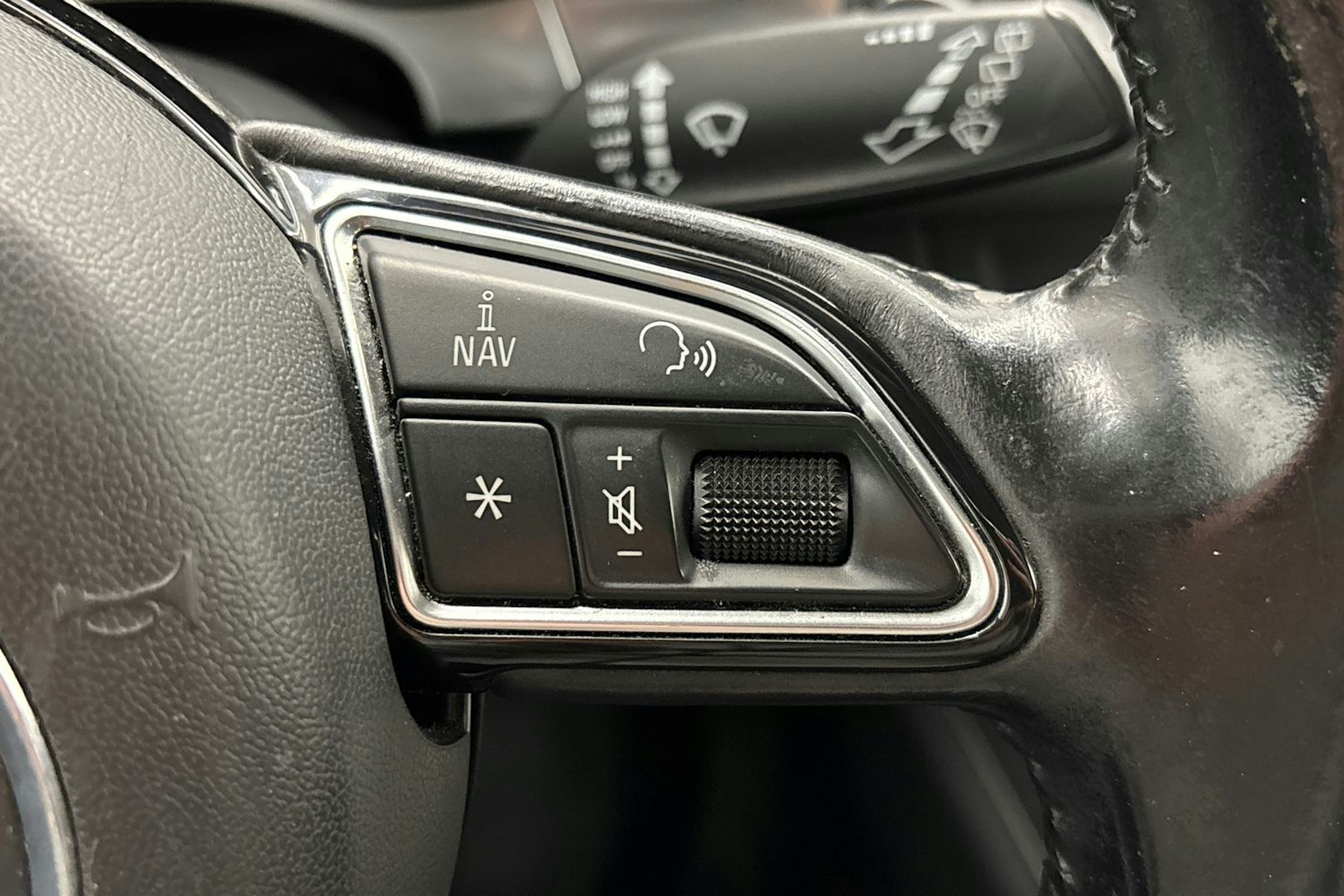harmaa Audi A6 2012 kuva 16.