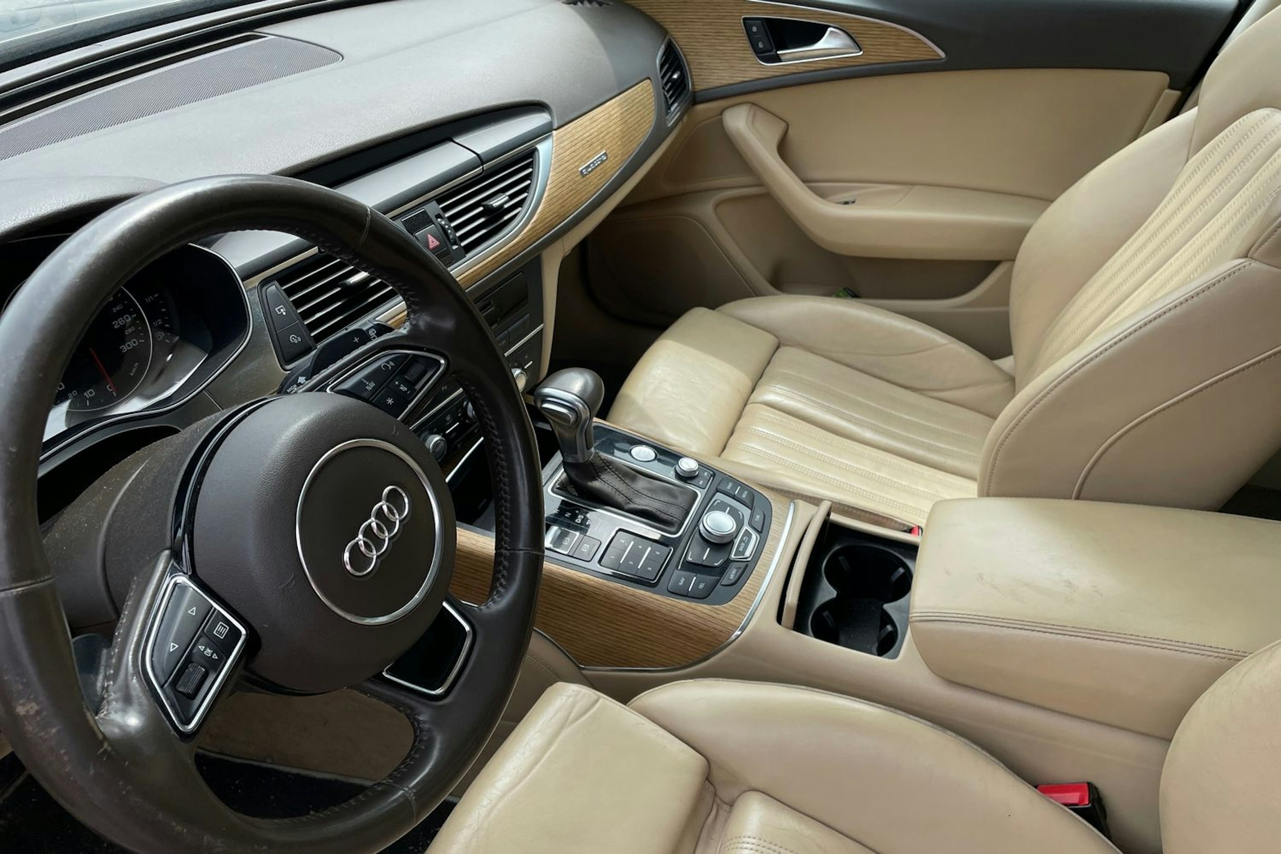 Hopea Audi A6 2012 kuva 10.