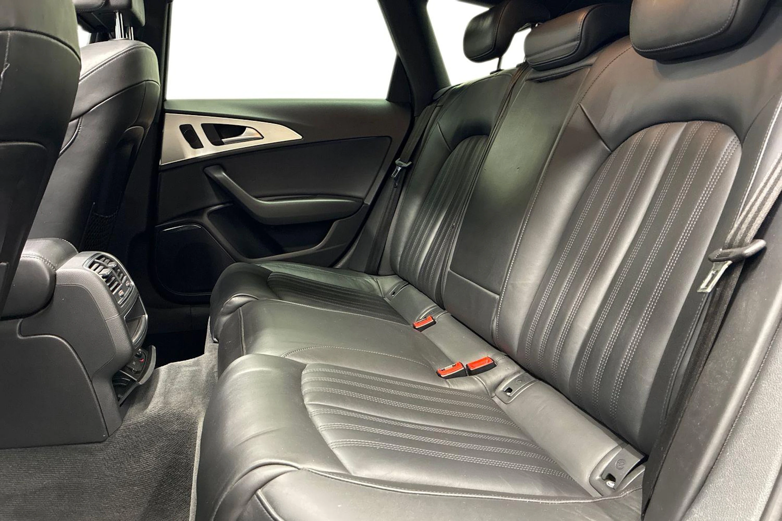 musta Audi A6 2013 kuva 8.