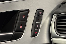 musta Audi A6 2013 kuva 19.