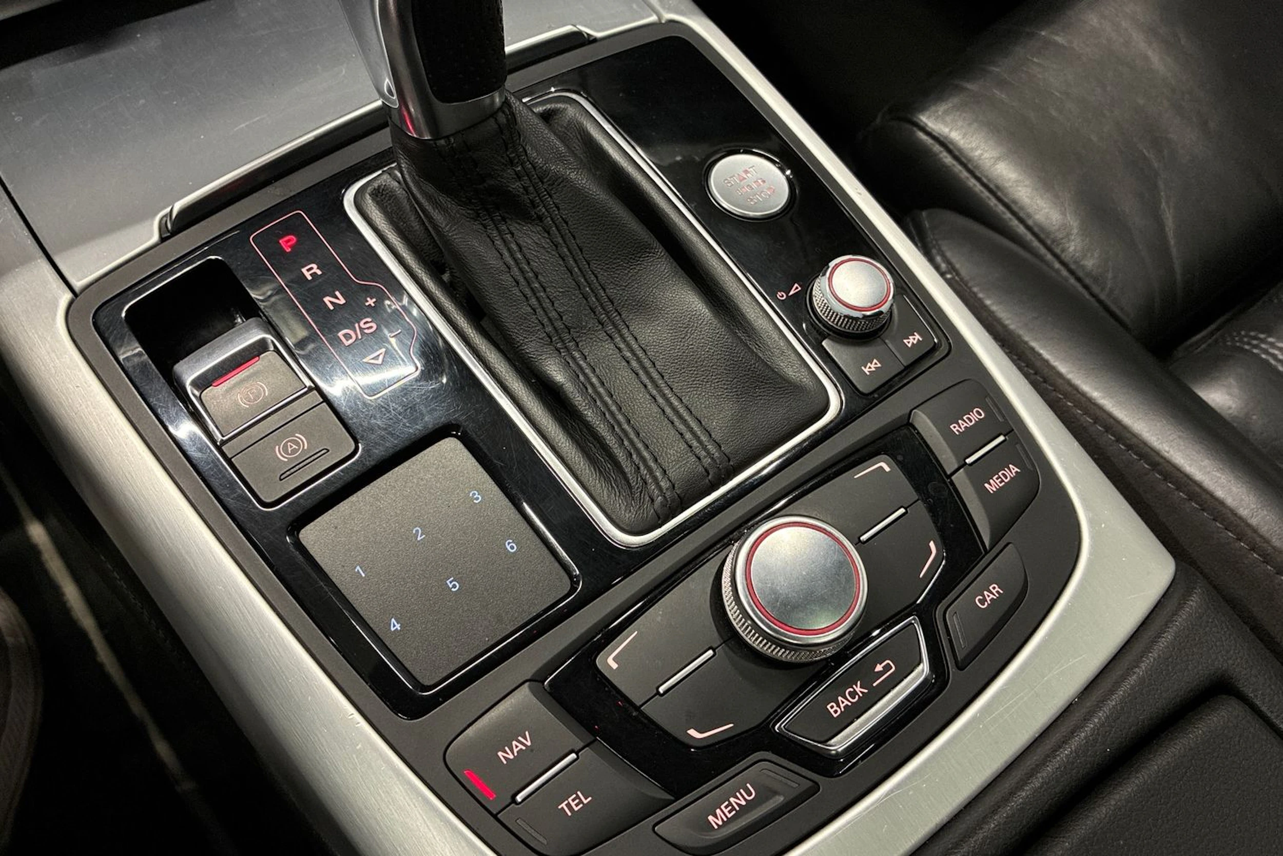 musta Audi A6 2013 kuva 21.
