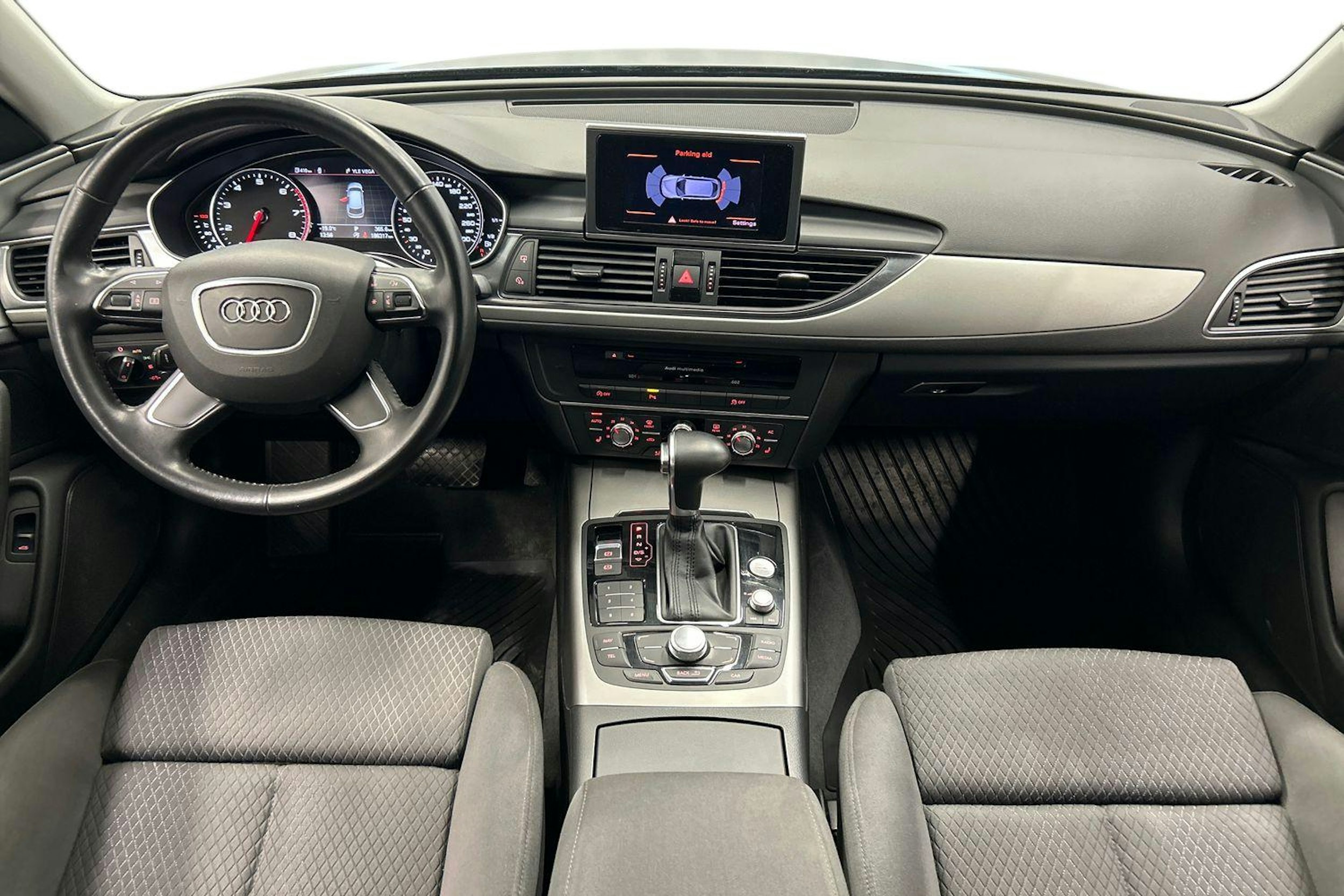 musta Audi A6 2012 kuva 9.