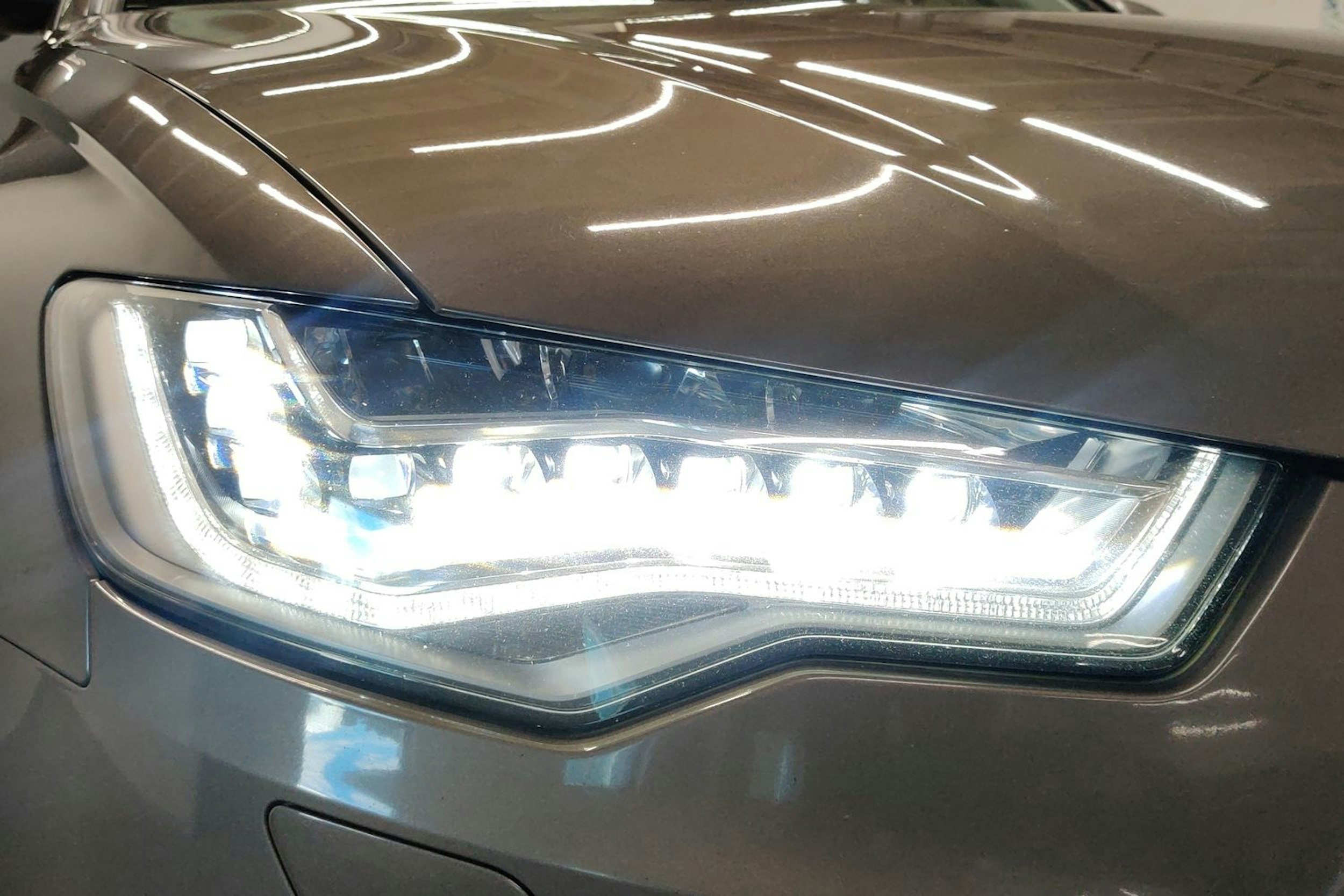 ruskea (beige) Audi A6 2012 kuva 14.