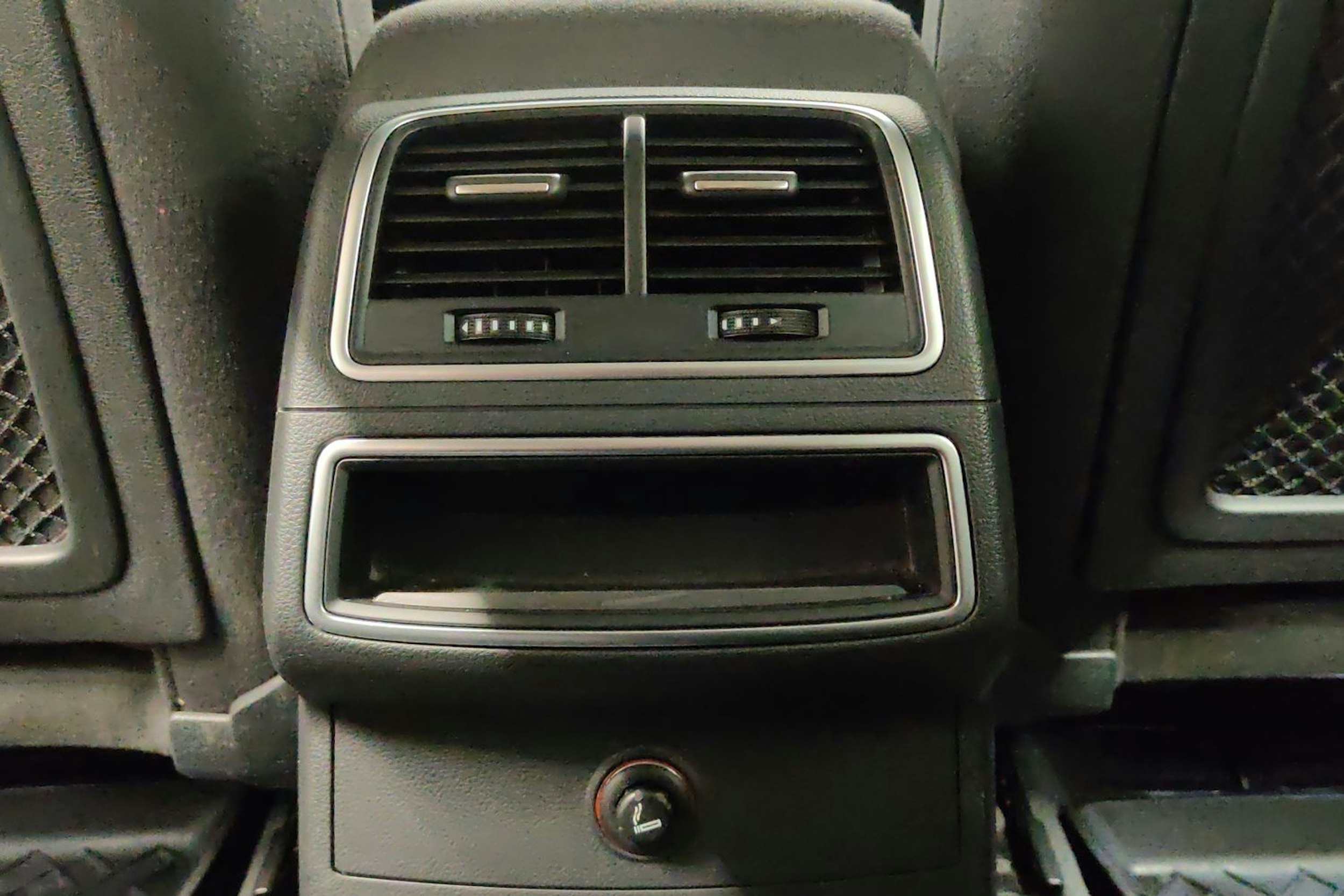 ruskea (beige) Audi A6 2012 kuva 25.
