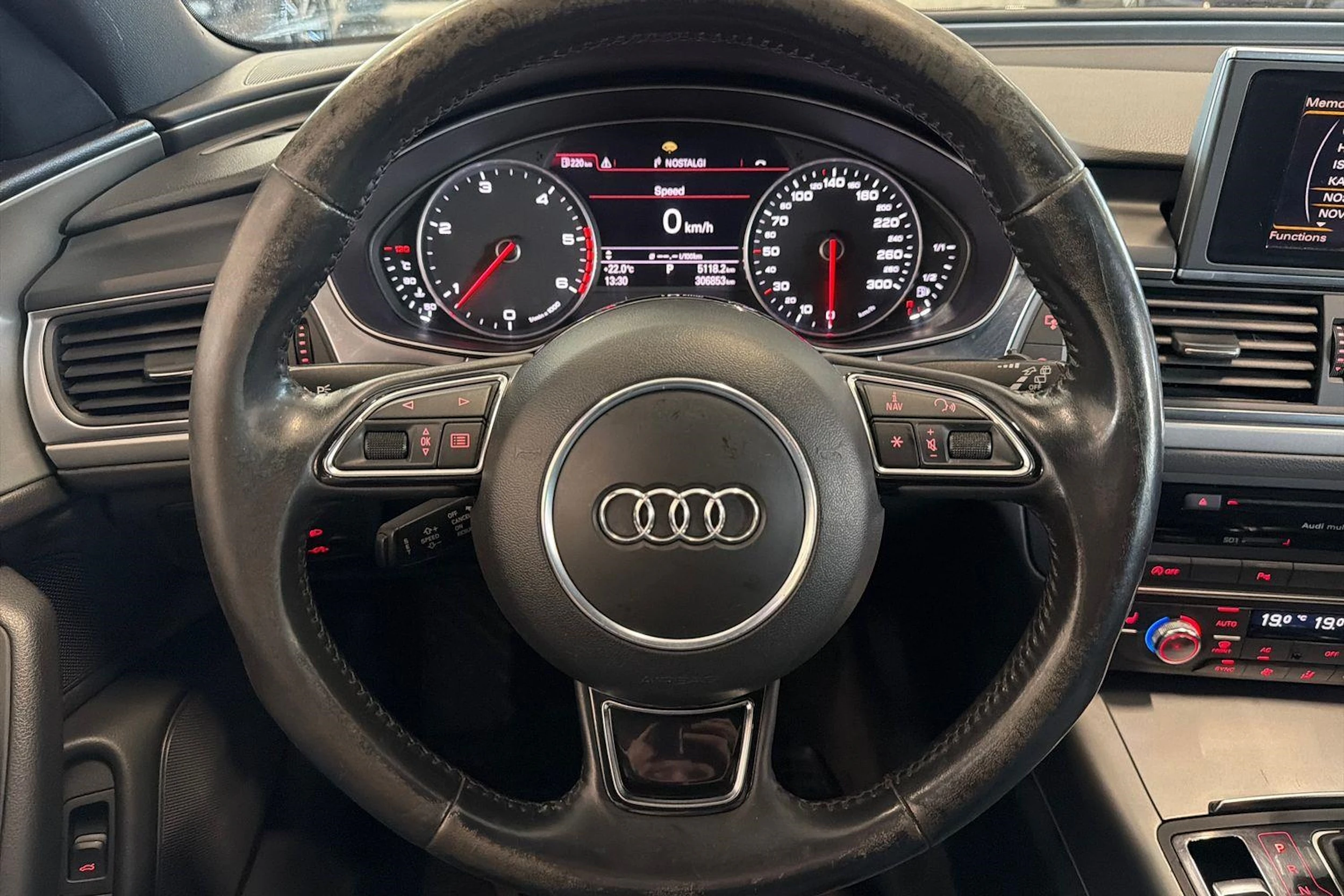 musta Audi A6 2012 kuva 16.