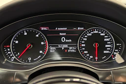 musta Audi A6 2012 kuva 16.