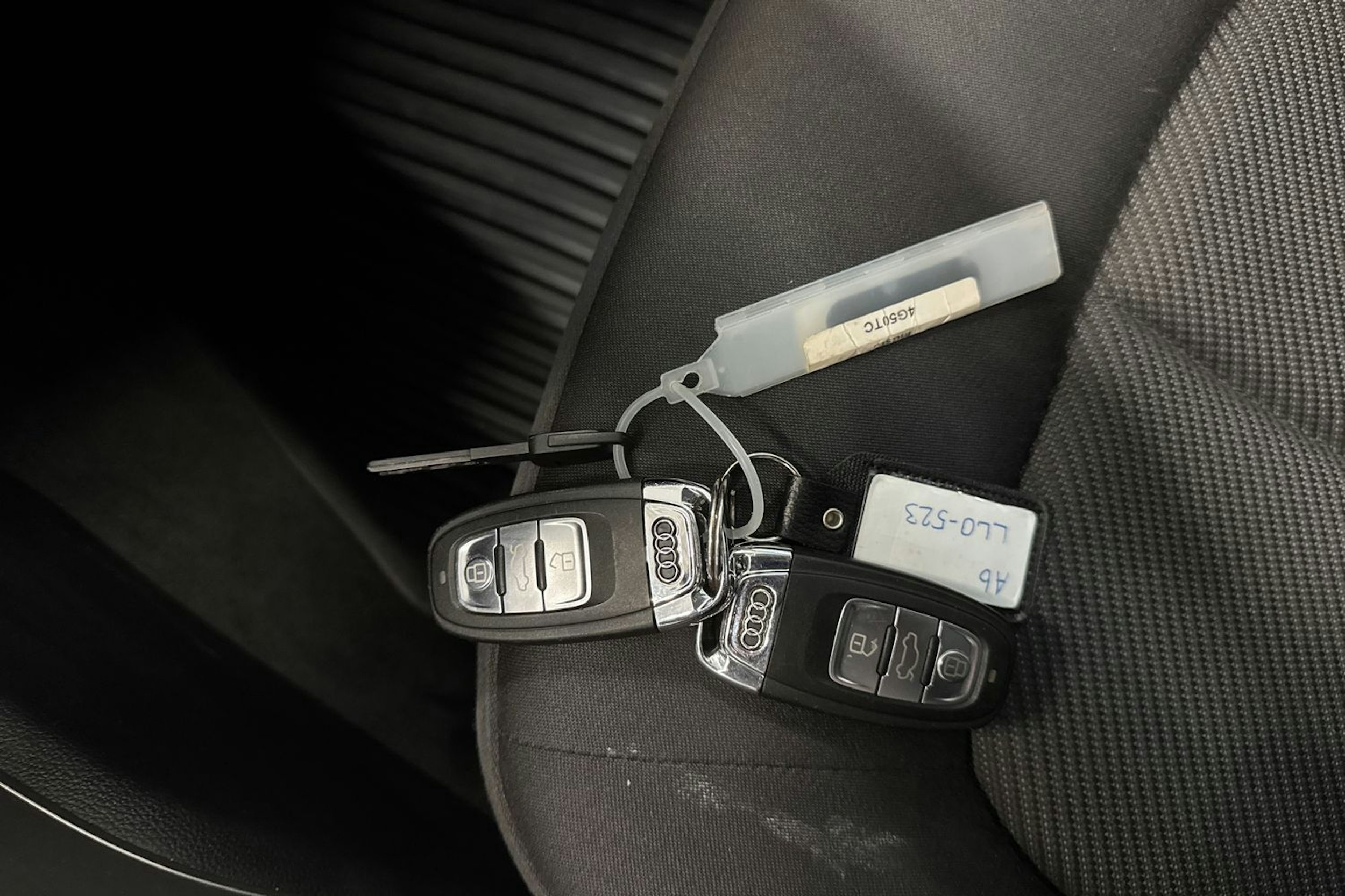 musta Audi A6 2012 kuva 16.