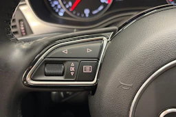 valkoinen Audi A6 2012 kuva 13.