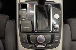 valkoinen Audi A6 2012 kuva 21.