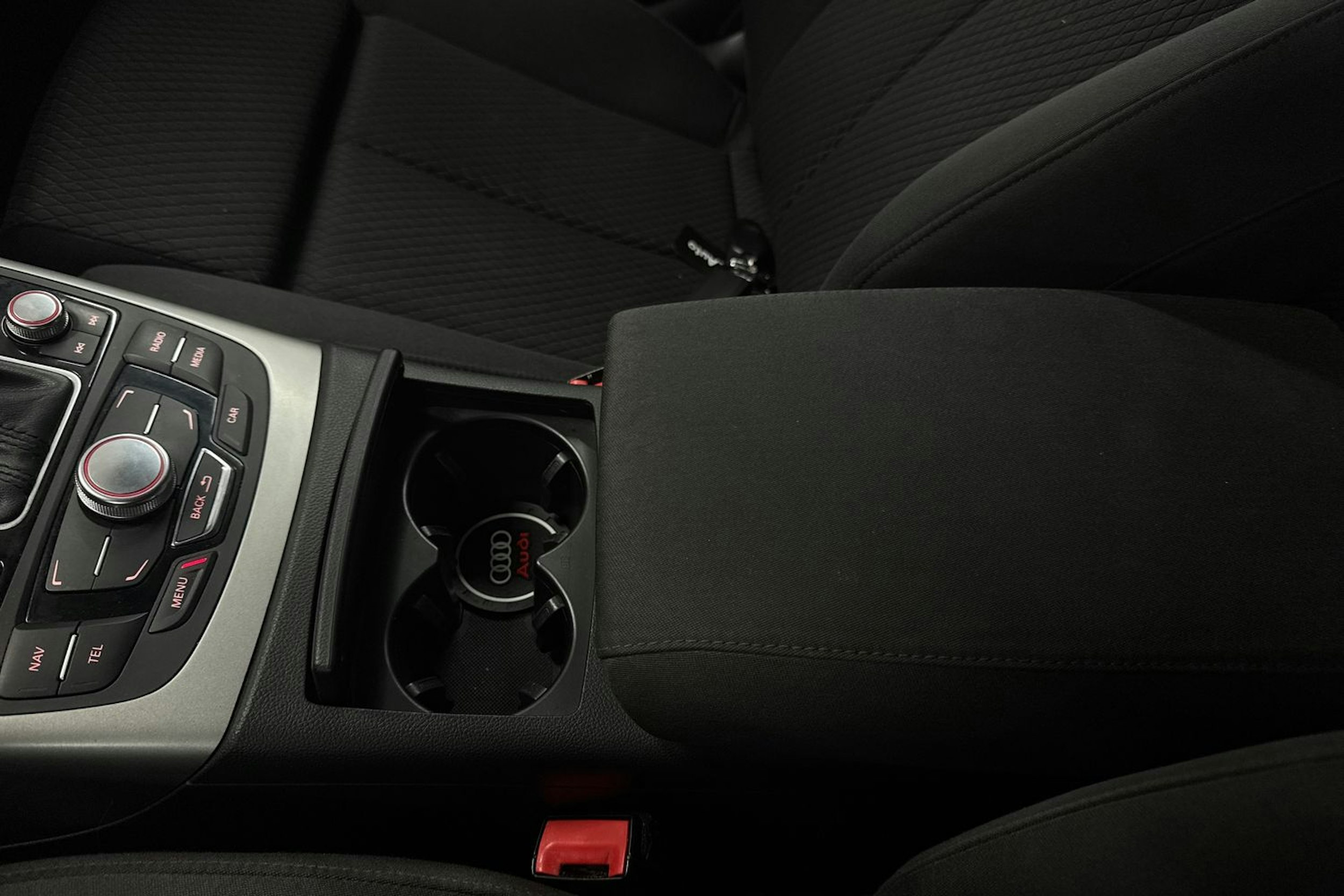 harmaa Audi A6 2012 kuva 32.