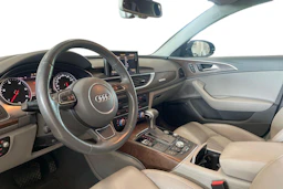 musta Audi A6 2012 kuva 8.